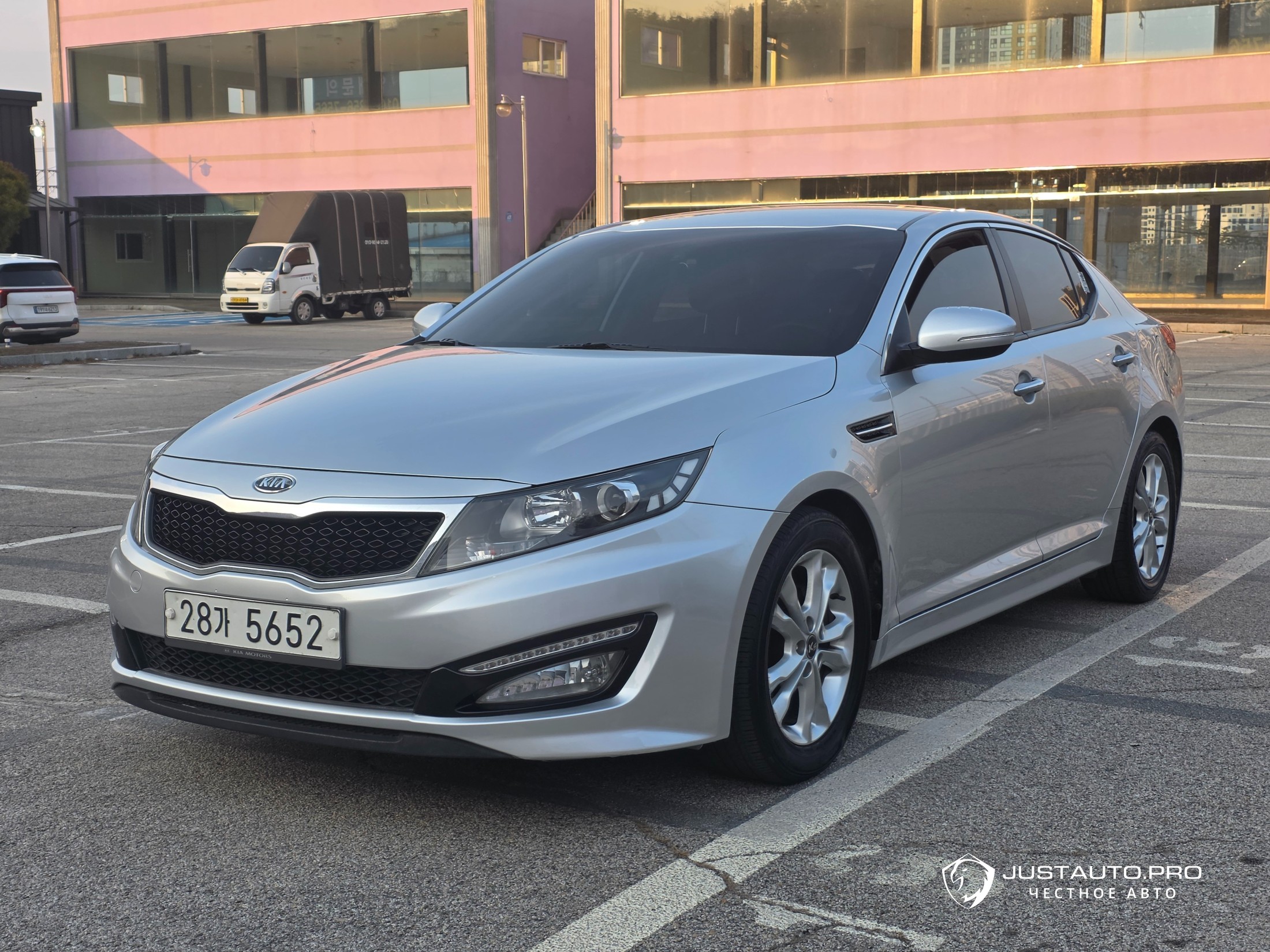 Автомобиль Kia K5