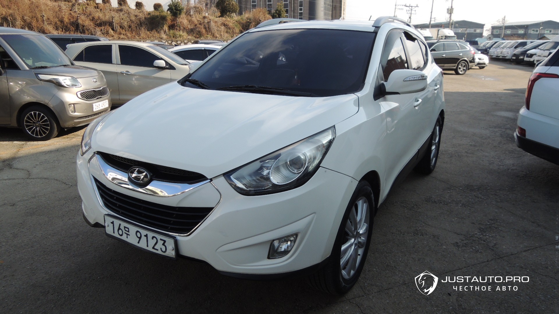 Автомобиль Hyundai Tucson