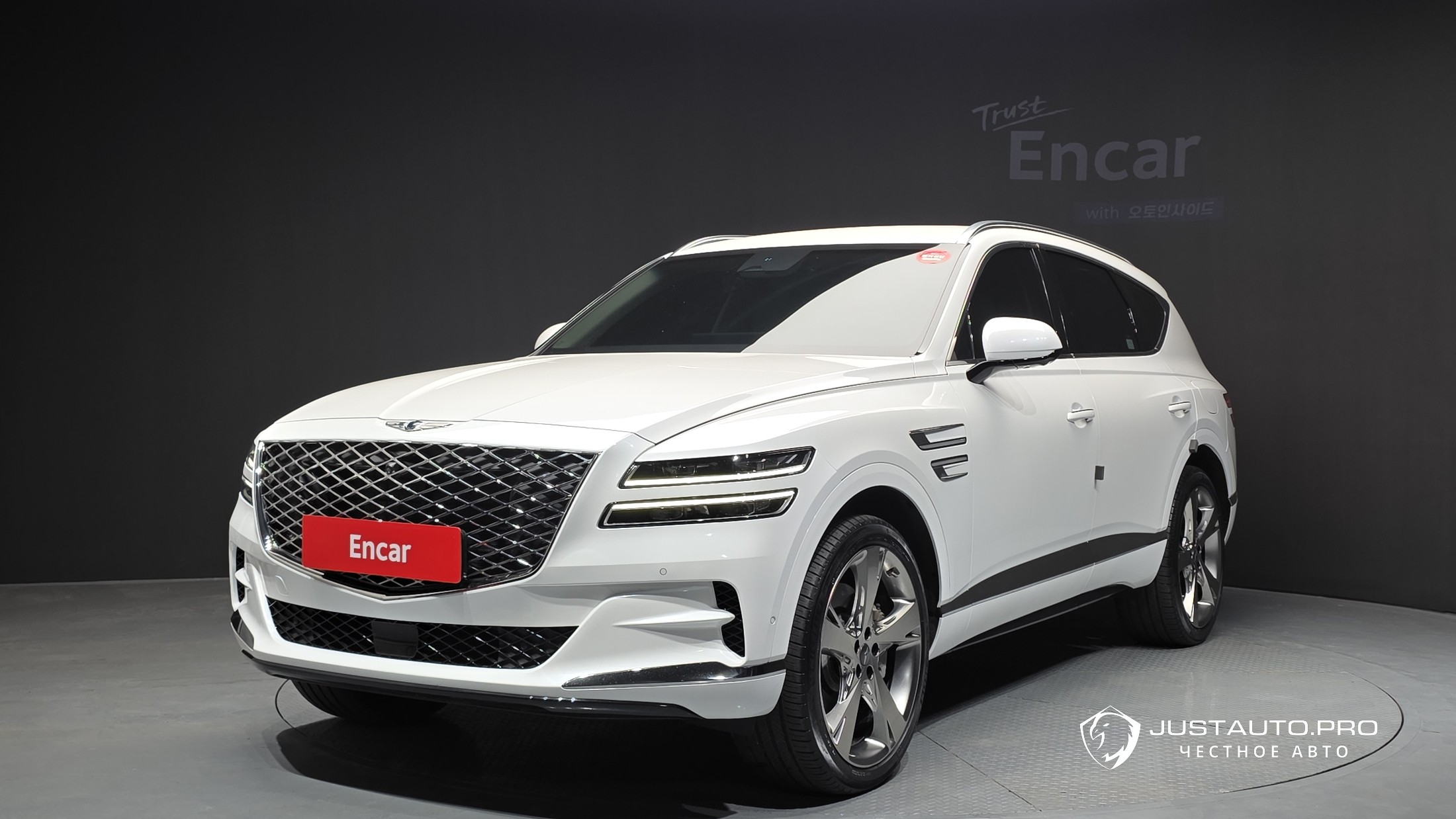 Автомобиль Genesis GV80