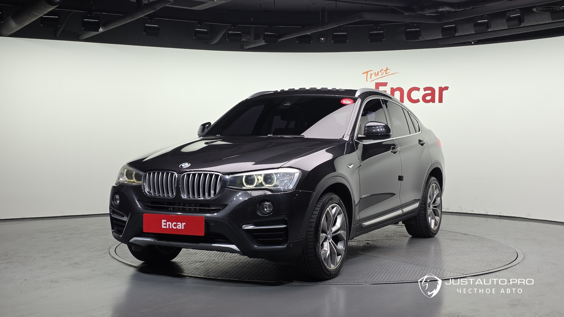 Автомобиль BMW X4
