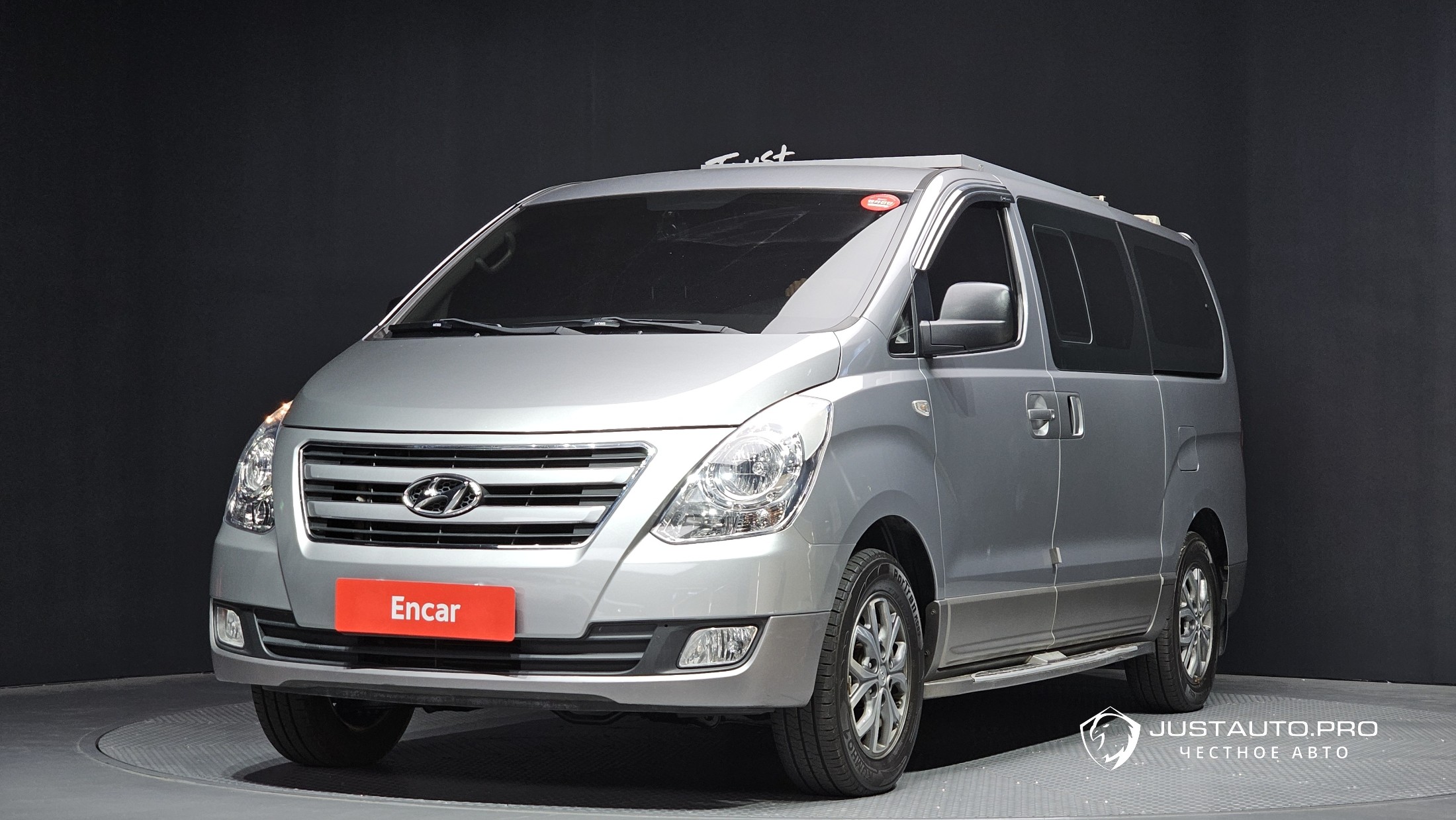 Автомобиль Hyundai Starex