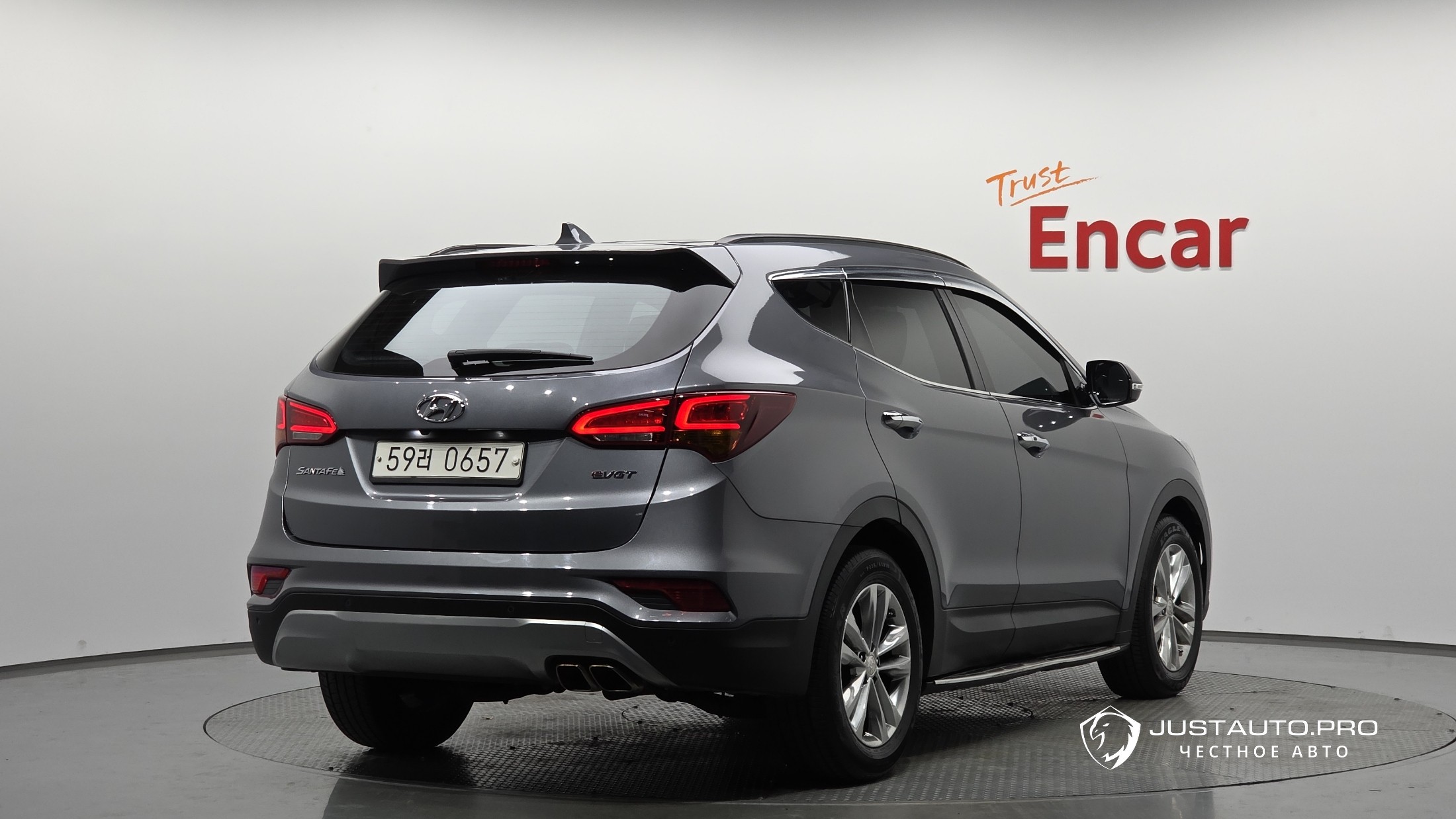 Автомобиль Hyundai Santafe