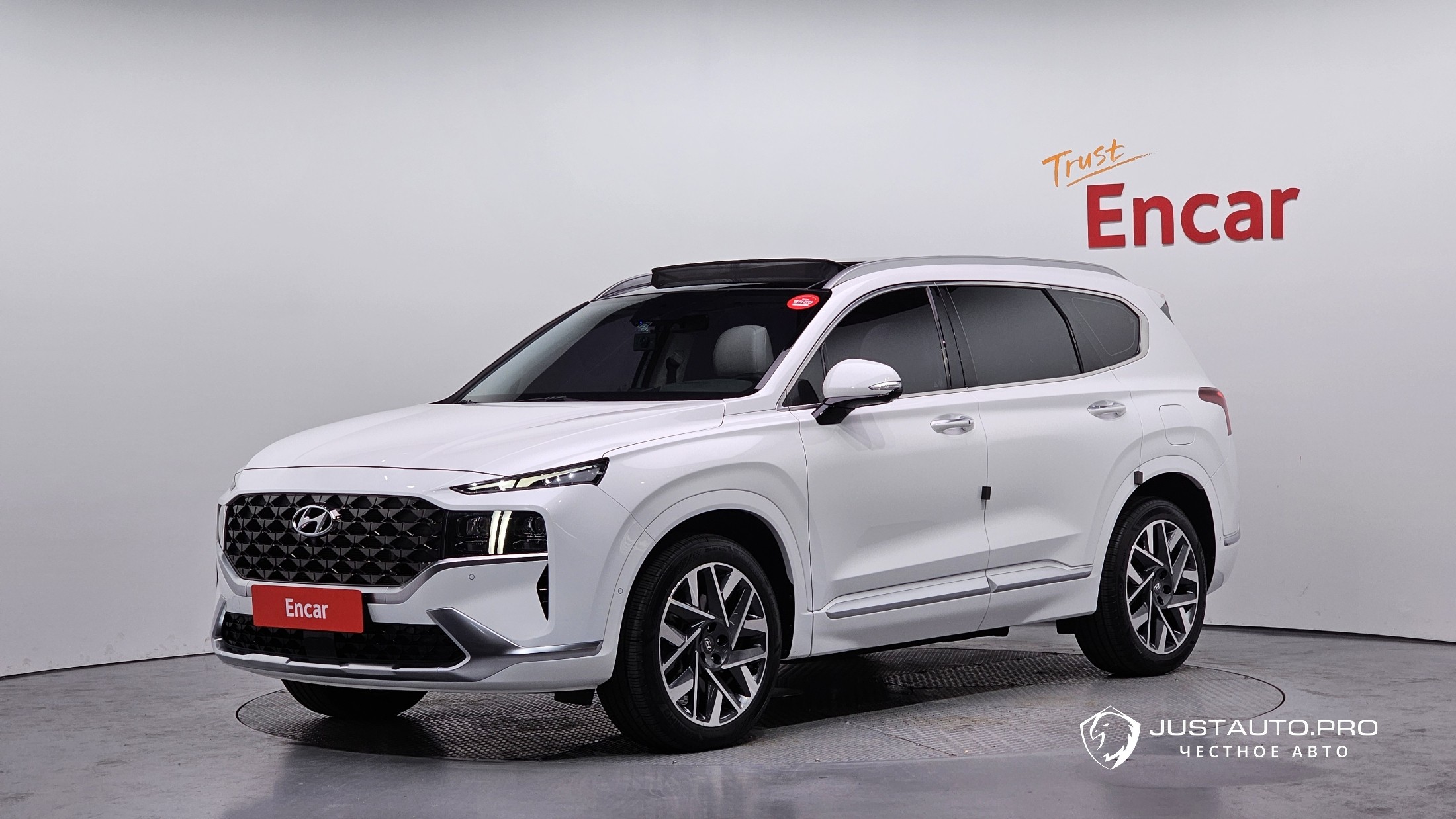 Автомобиль Hyundai Santafe