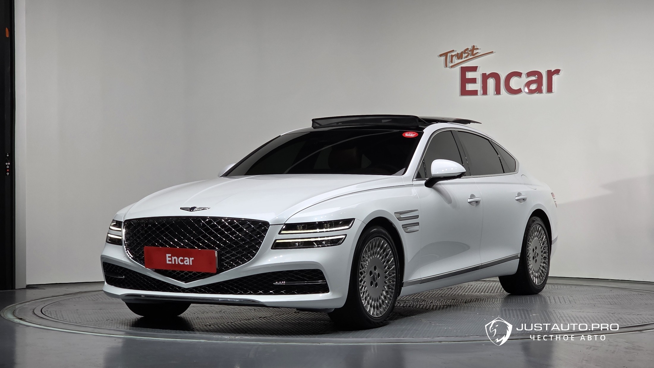 Автомобиль Genesis G80