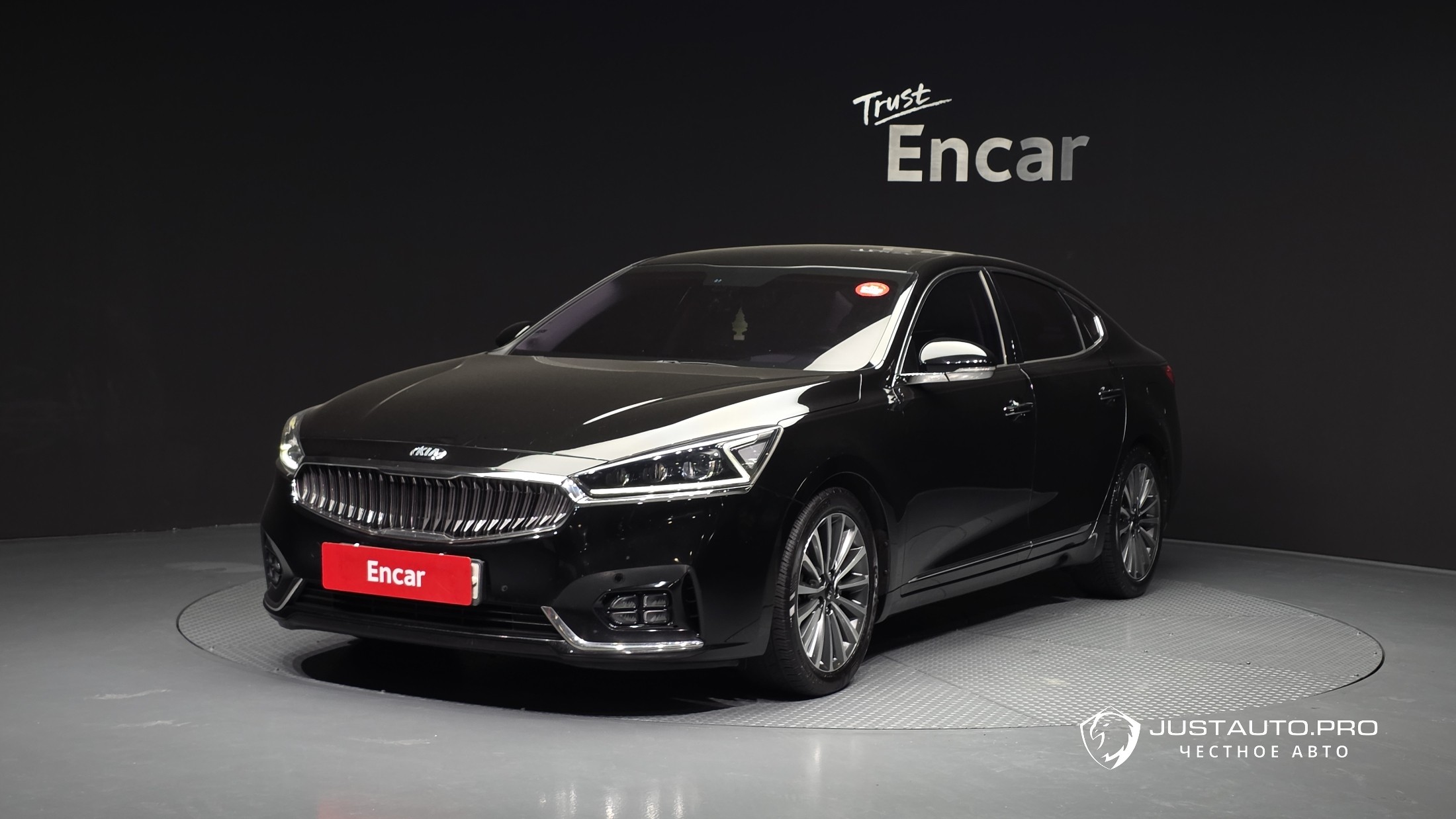 Автомобиль Kia K7
