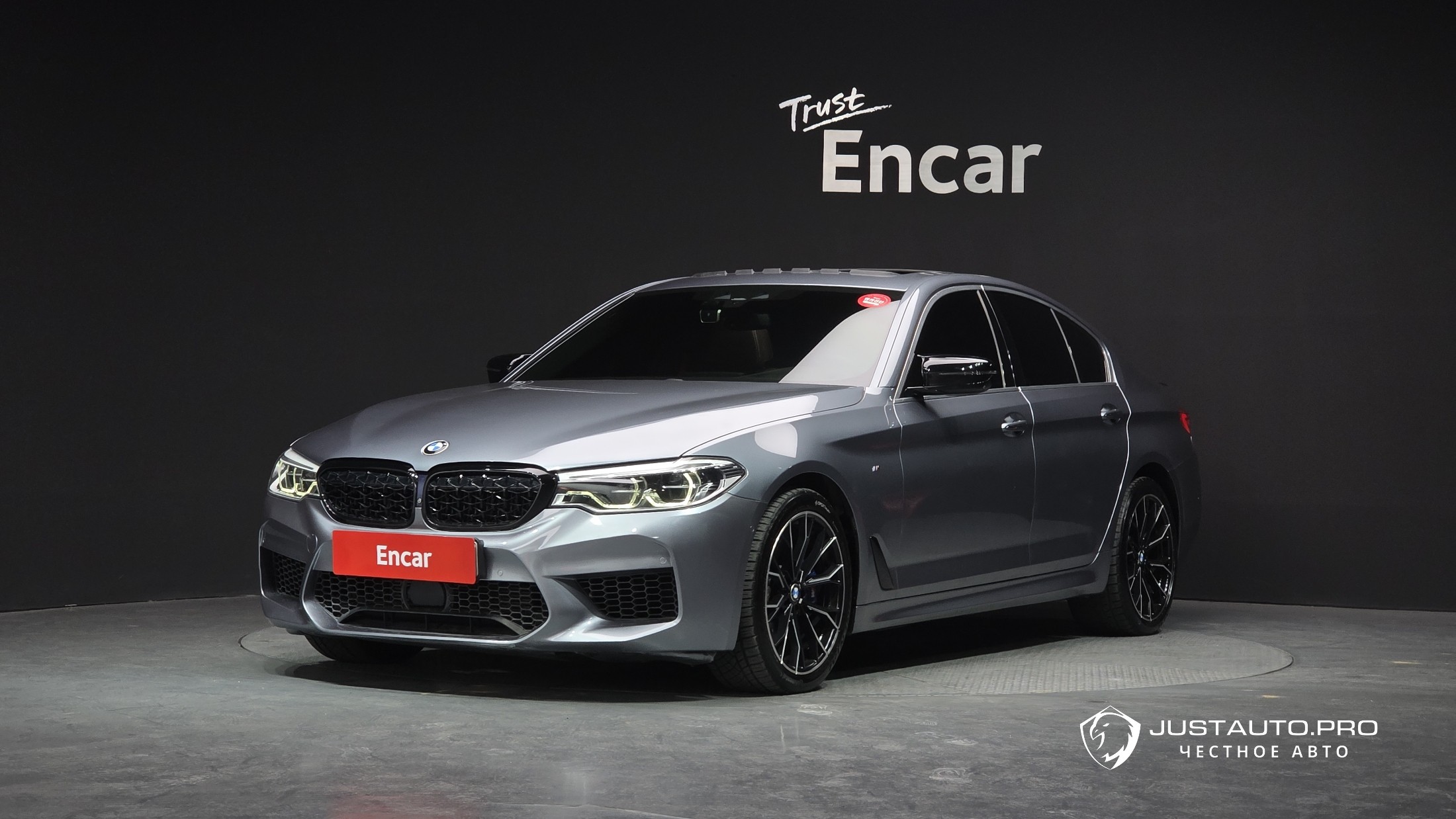 Автомобиль BMW 5-Series