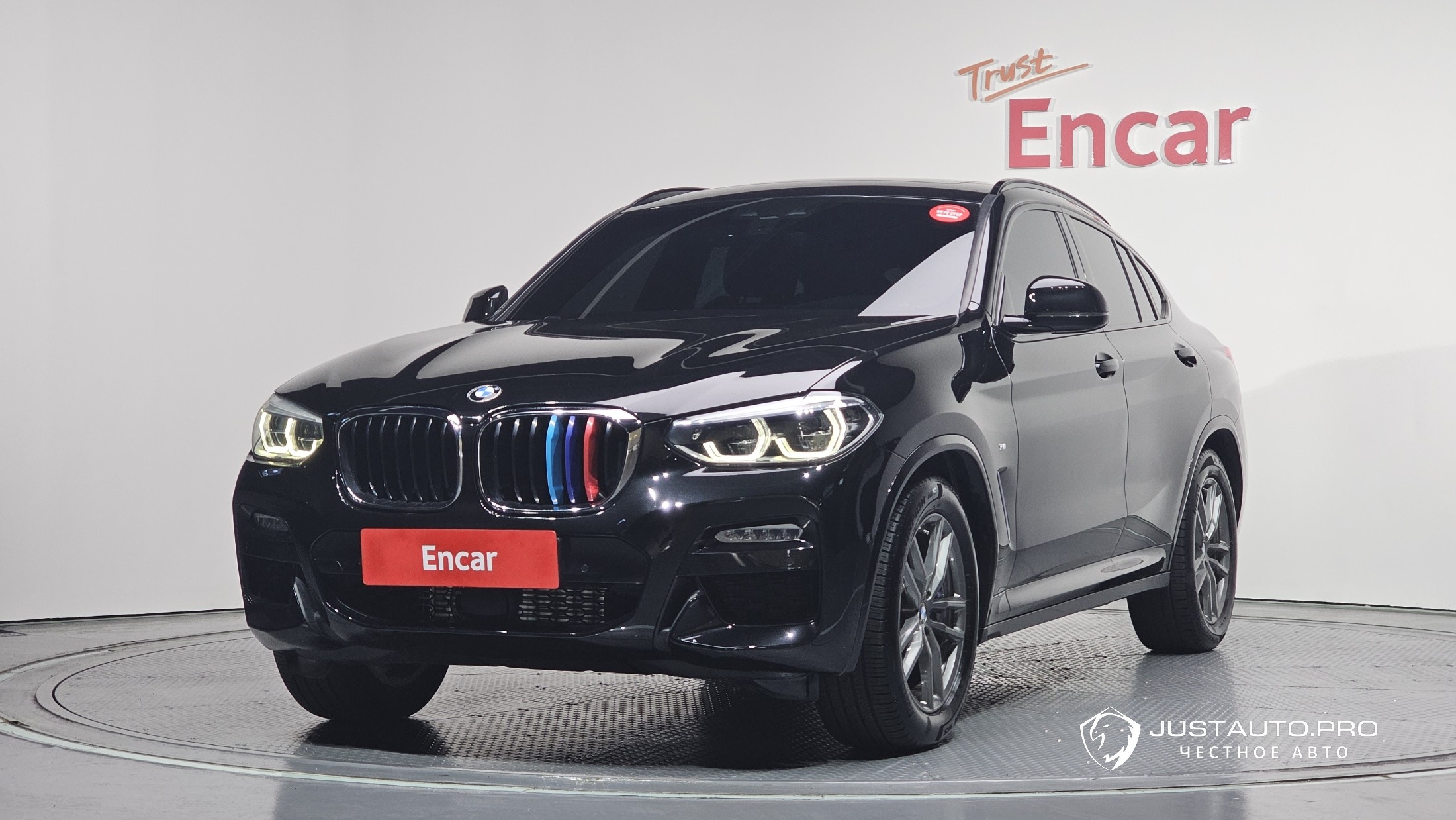 Автомобиль BMW X4