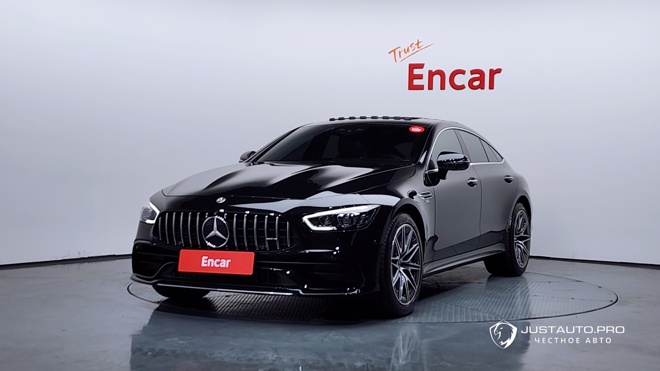 Автомобиль Mercedes-Benz AMG GT