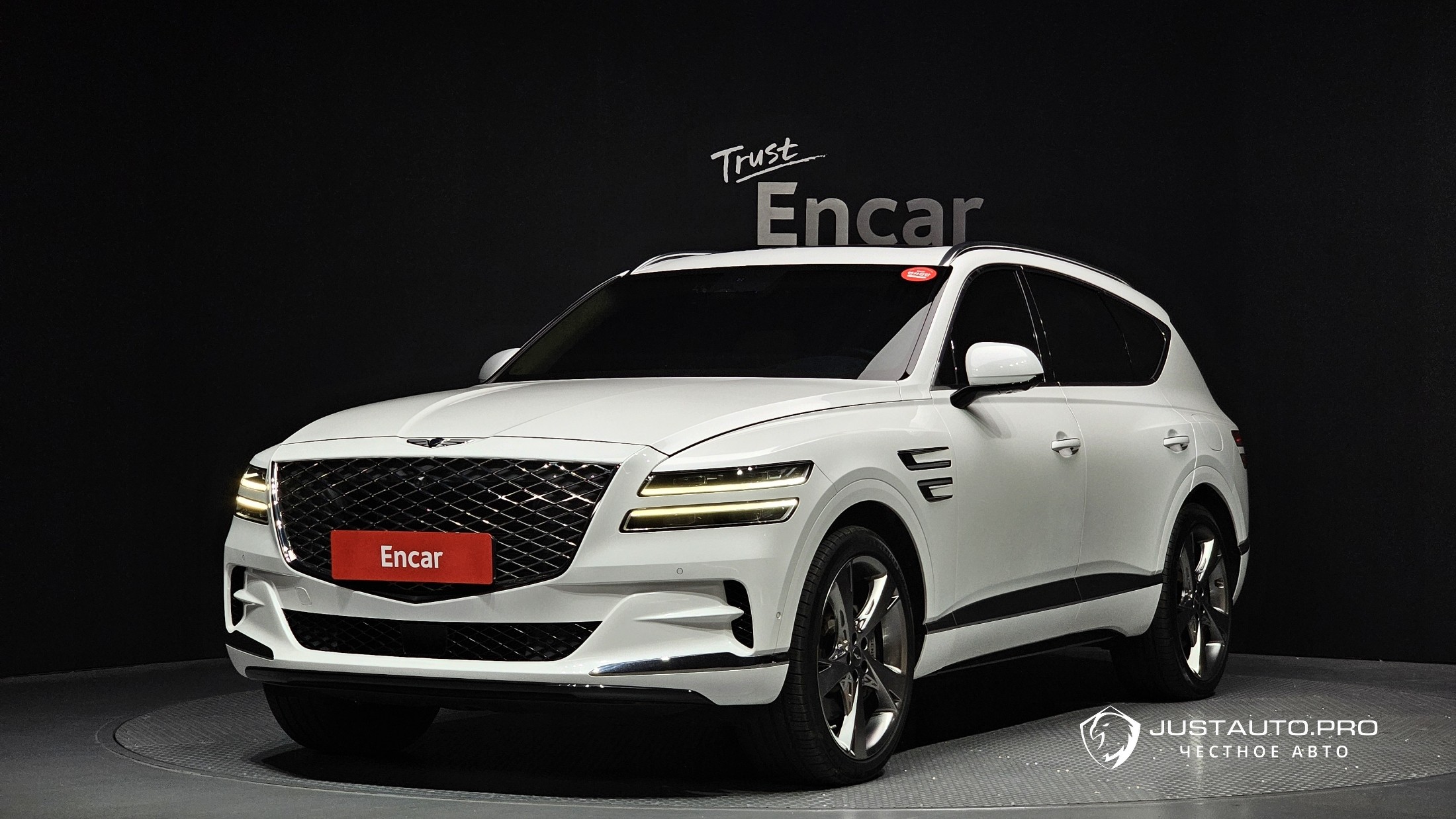 Автомобиль Genesis GV80