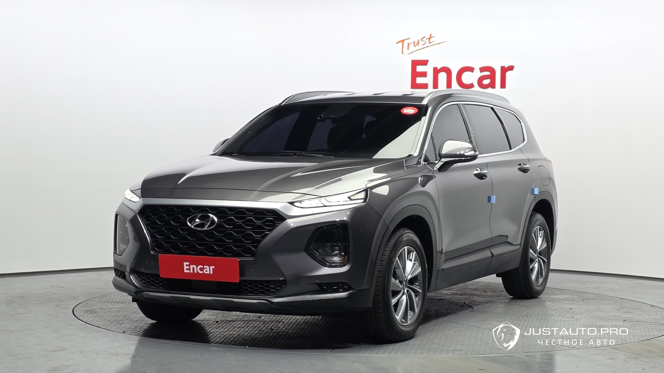 Автомобиль Hyundai Santafe