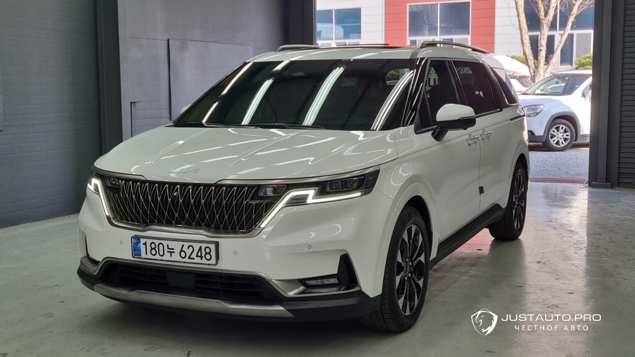 Автомобиль Kia Canival