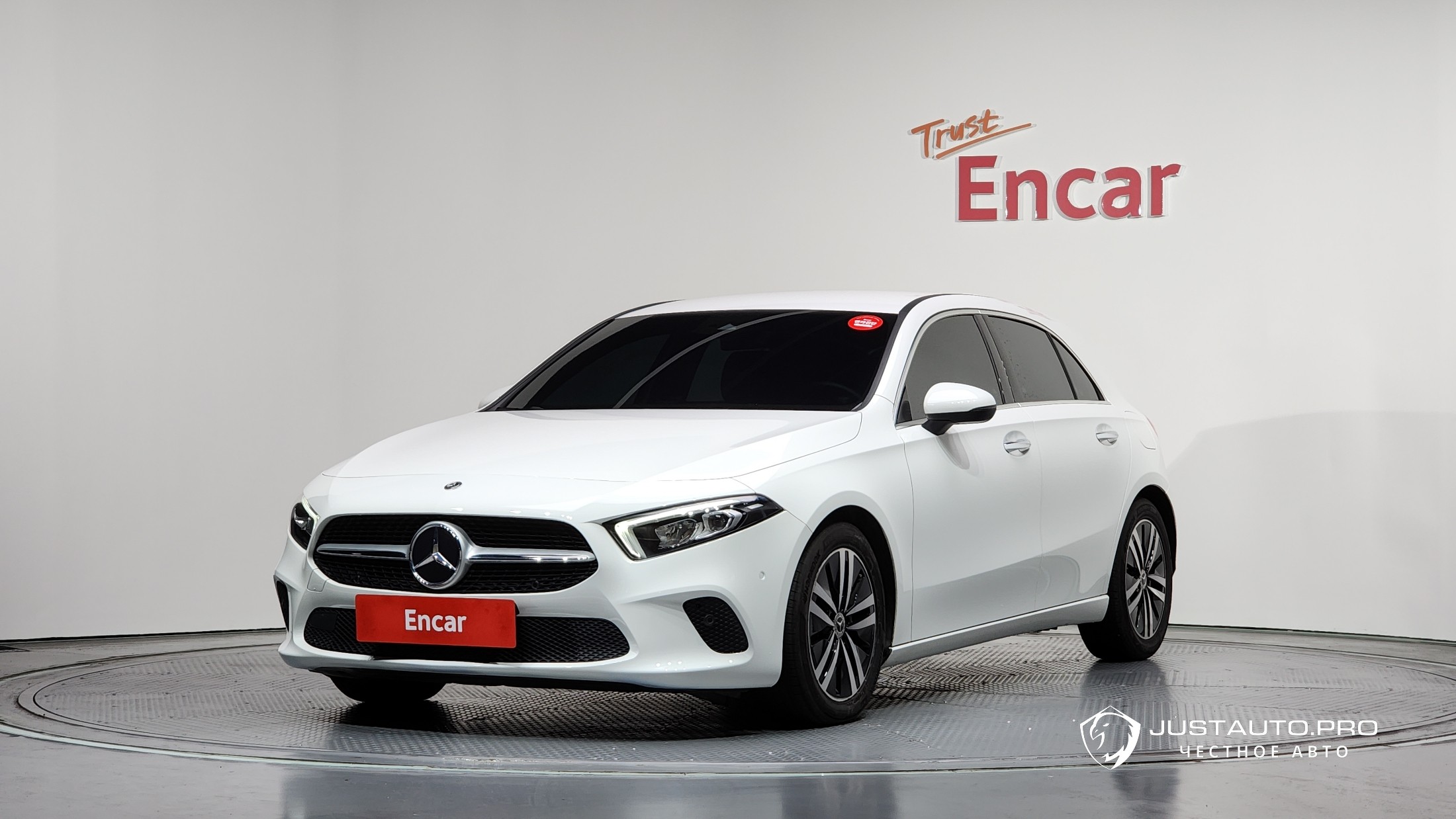 Автомобиль Mercedes-Benz A-Class