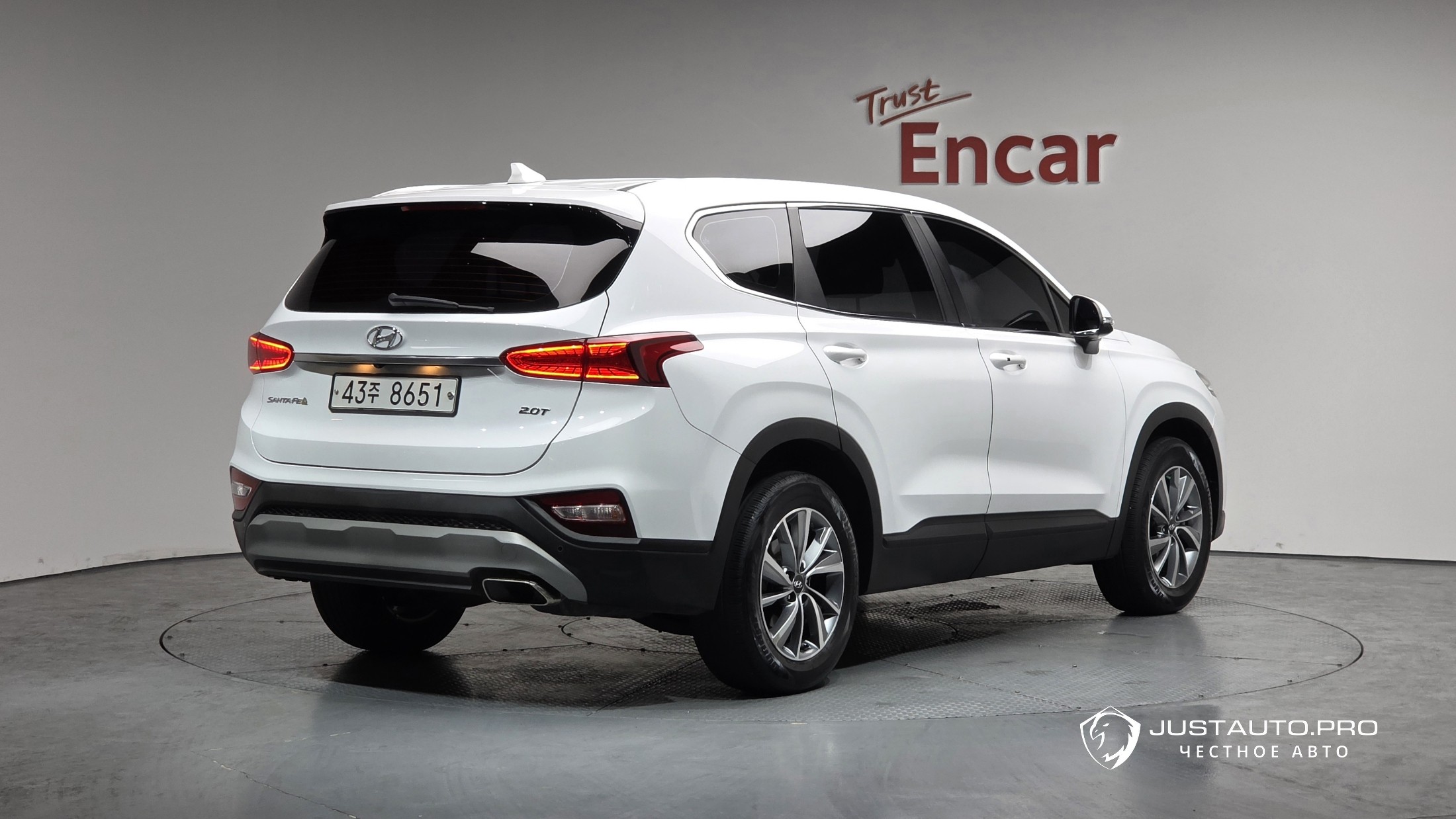 Автомобиль Hyundai Santafe