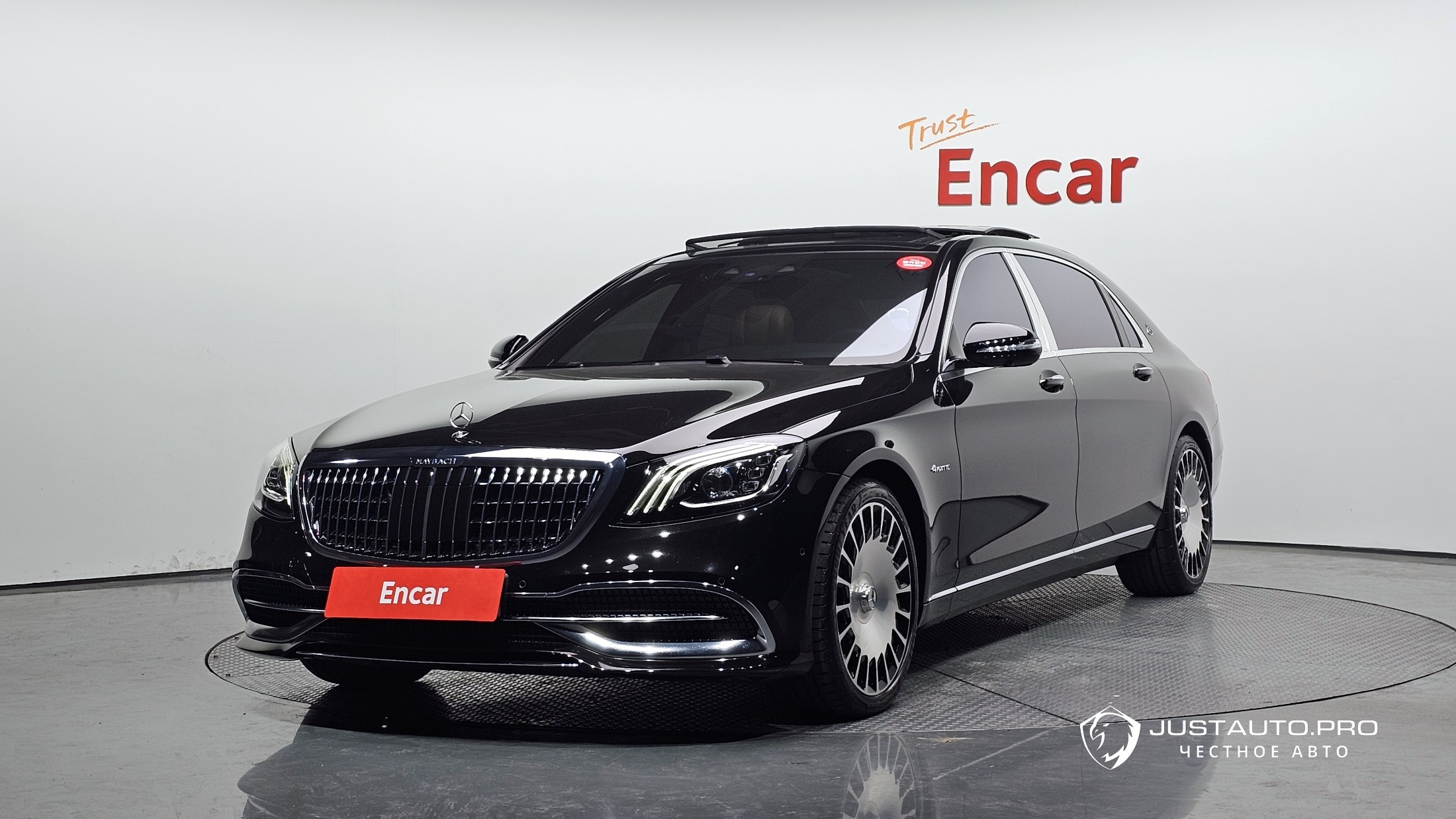 Автомобиль Mercedes-Benz S-Class