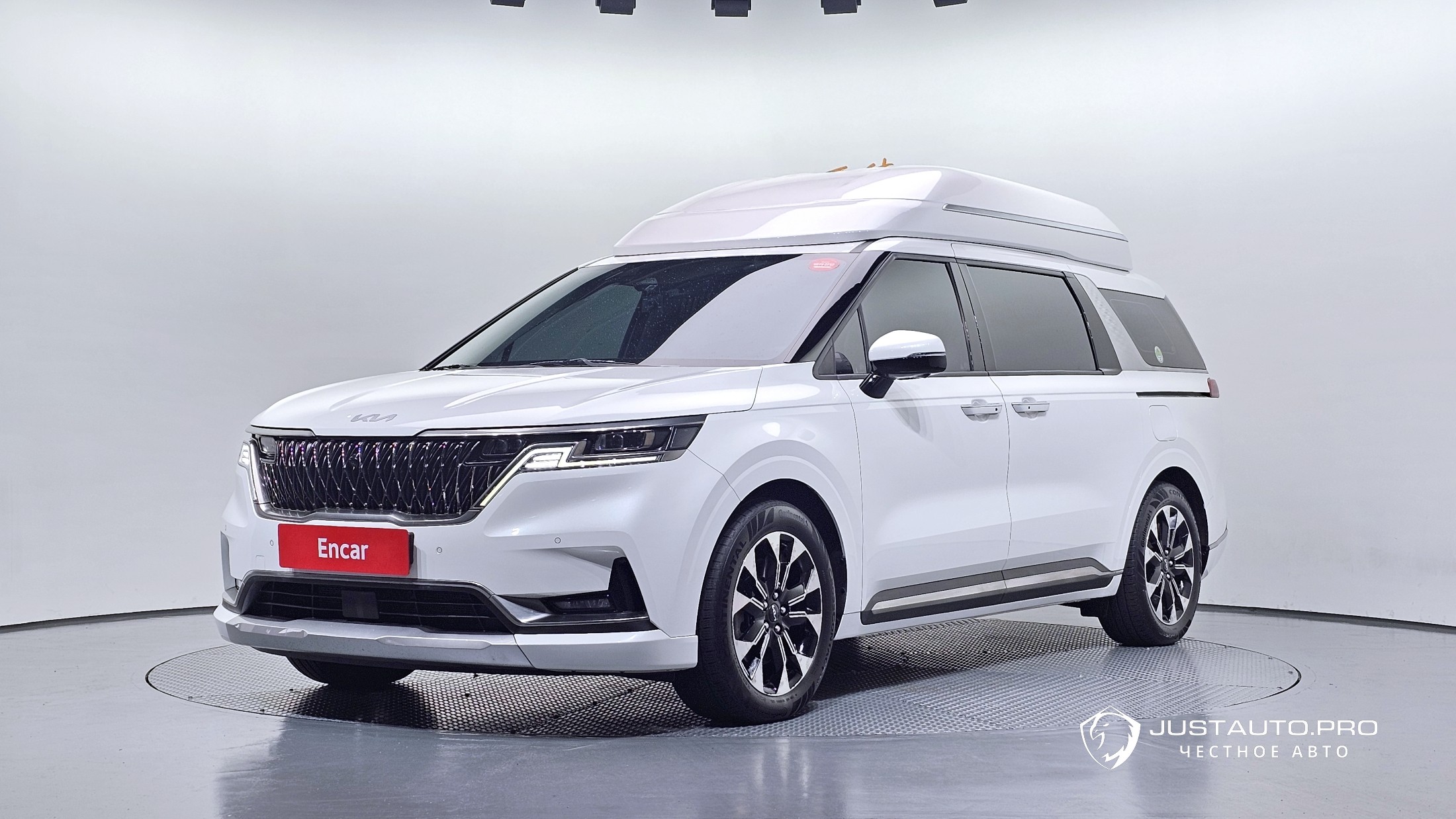 Автомобиль Kia Canival