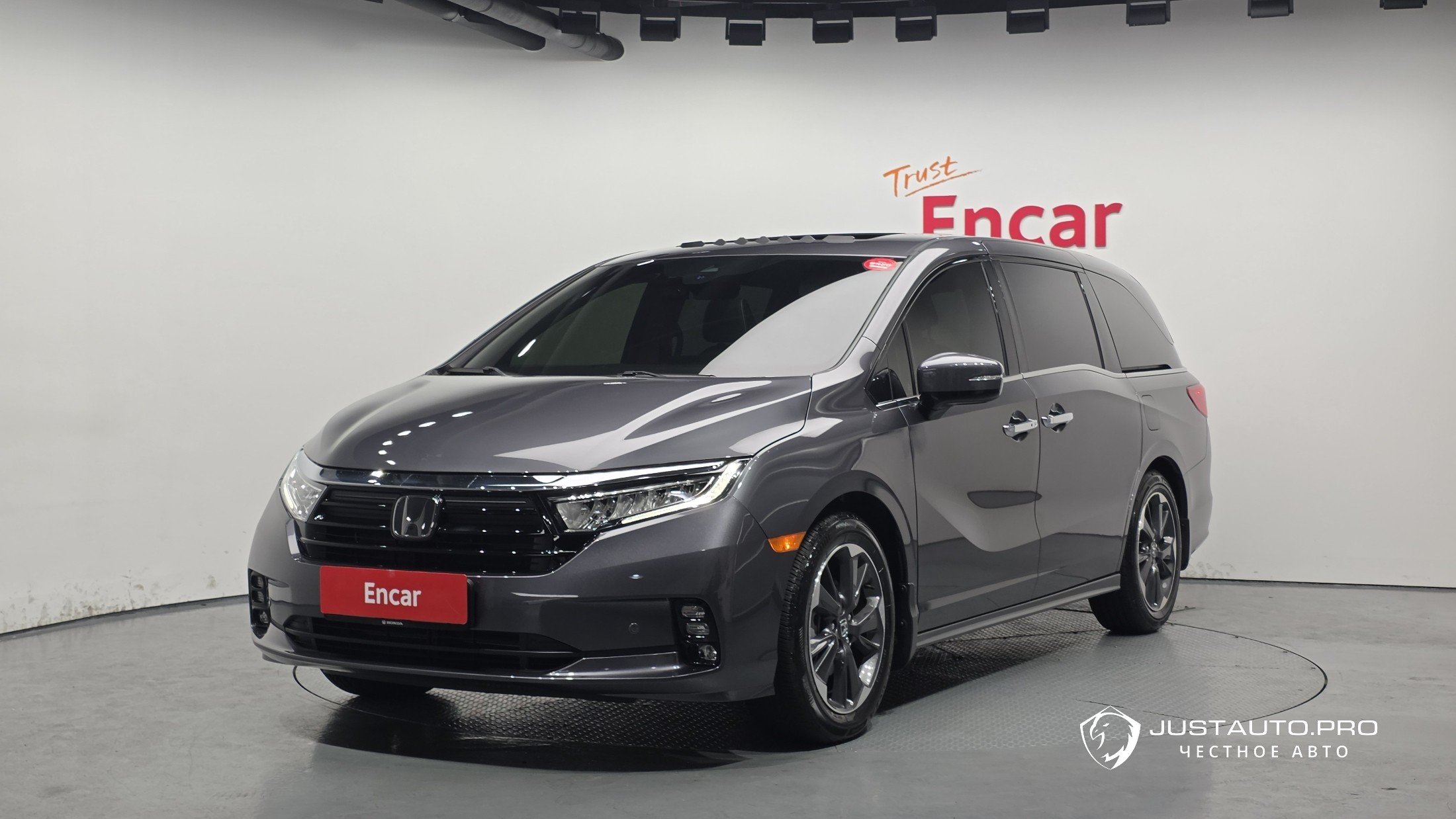 Автомобиль Honda Odyssey