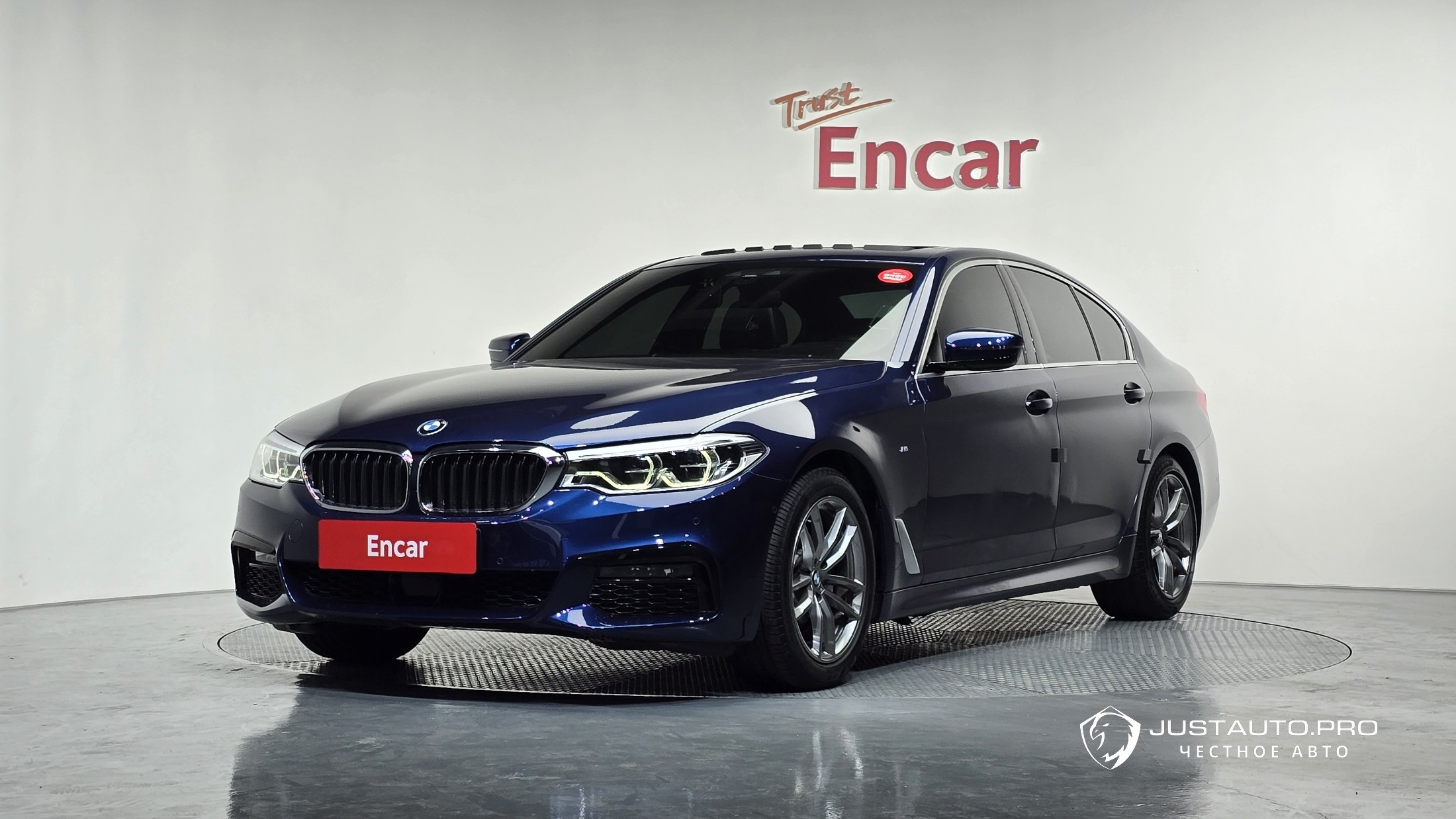 Автомобиль BMW 5-Series