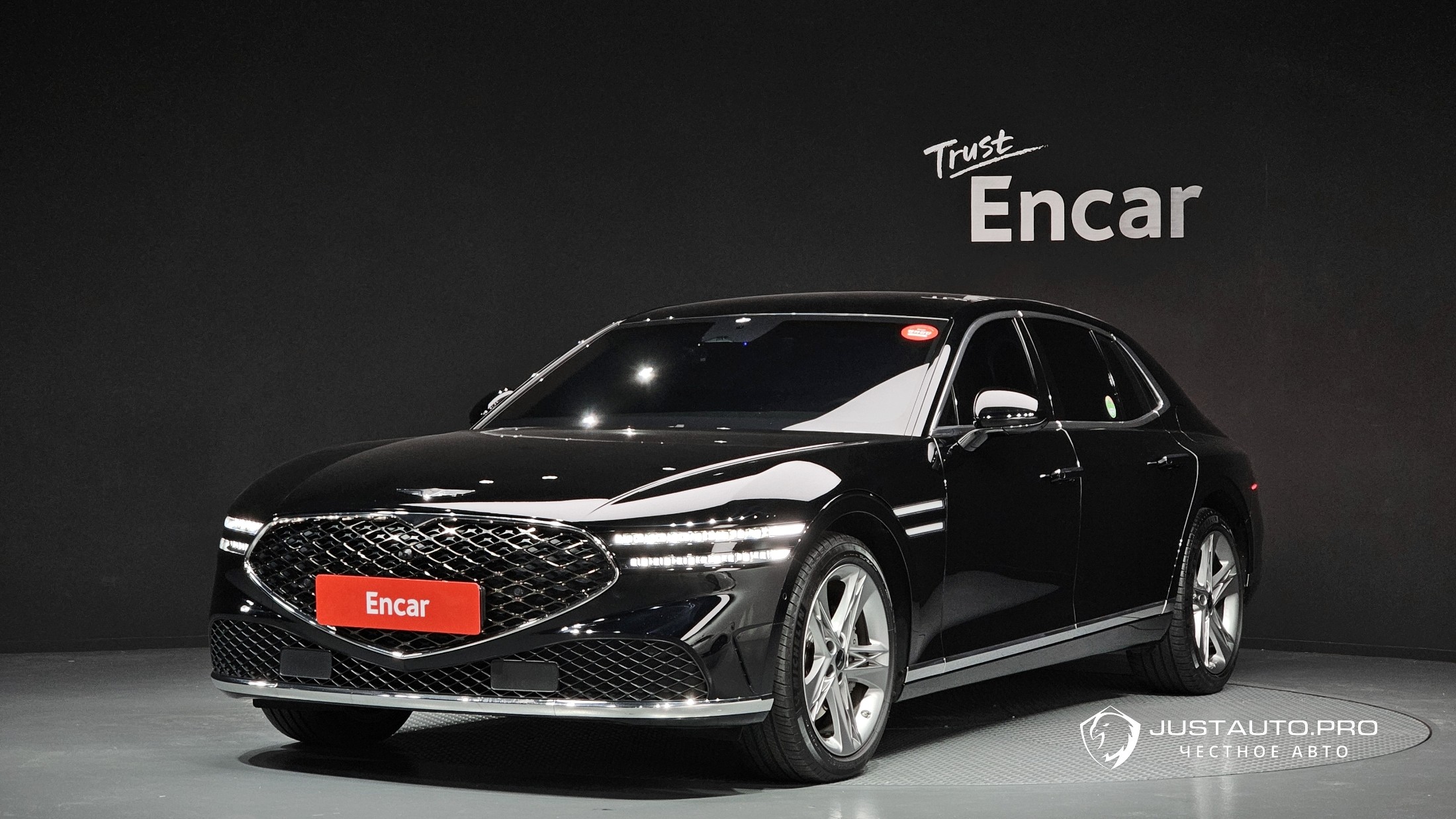 Автомобиль Genesis G90