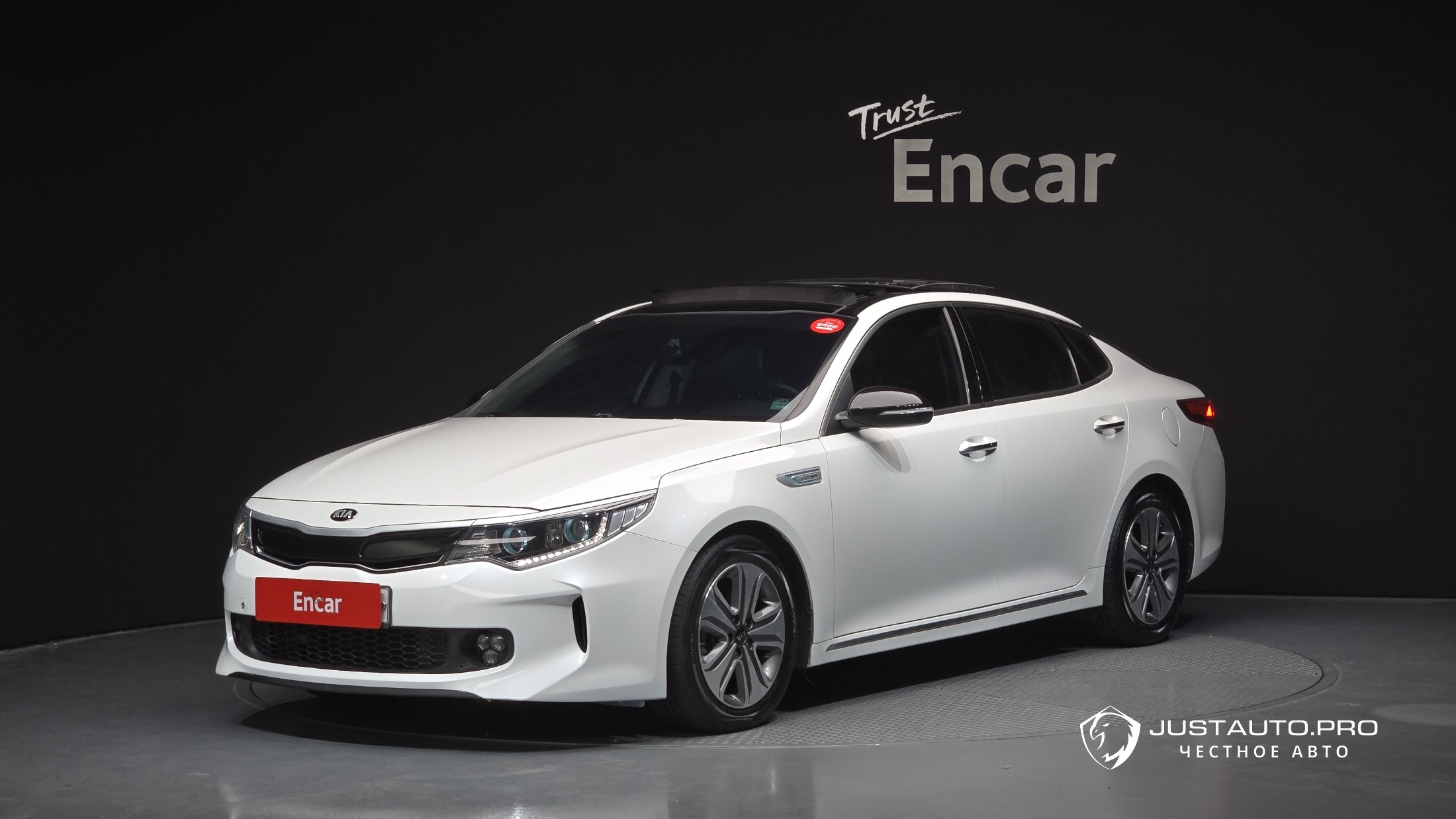 Автомобиль Kia K5