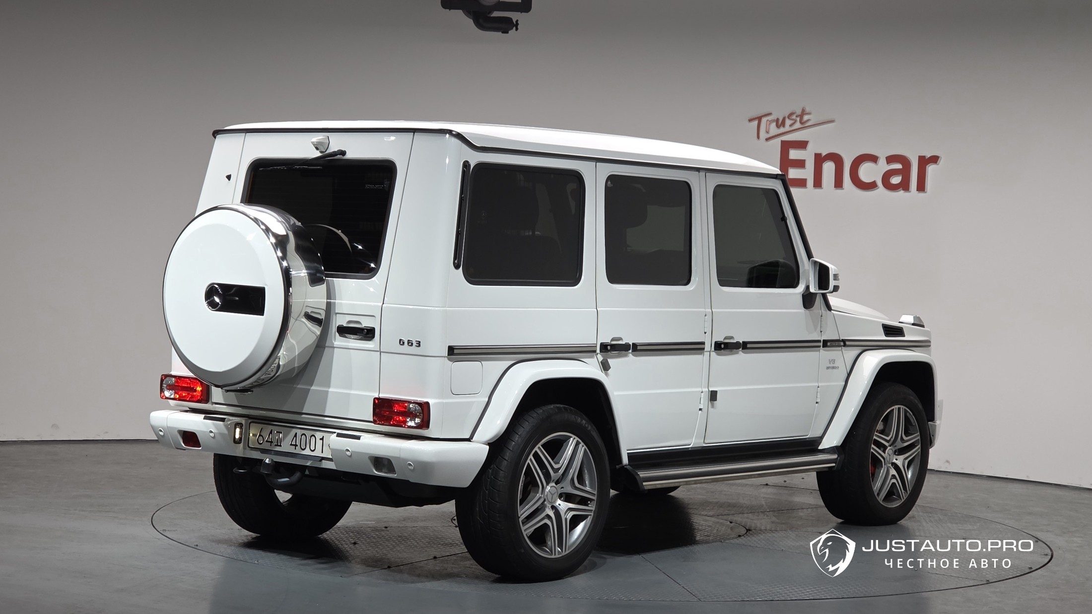 Автомобиль Mercedes-Benz G-Class