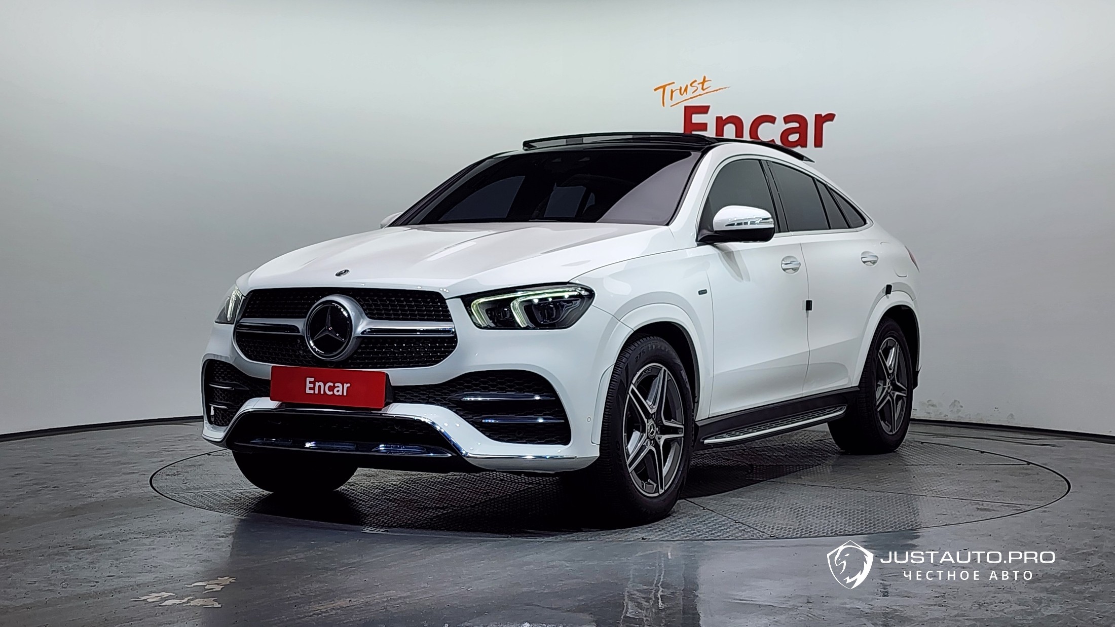 Автомобиль Mercedes-Benz GLE-Class
