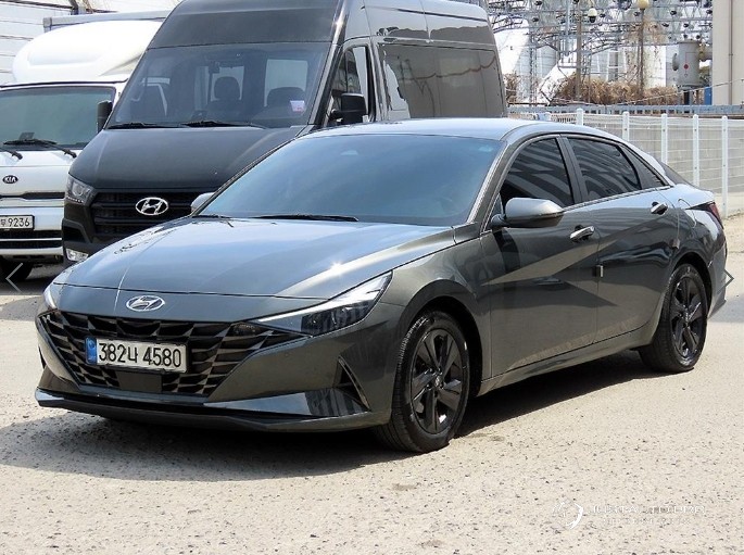 Автомобиль Hyundai AVANTE