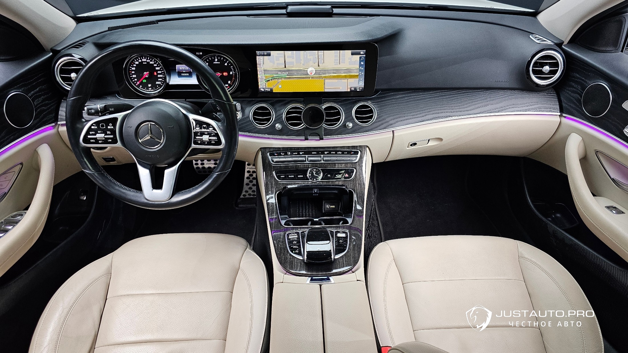 Автомобиль Mercedes-Benz E-Class