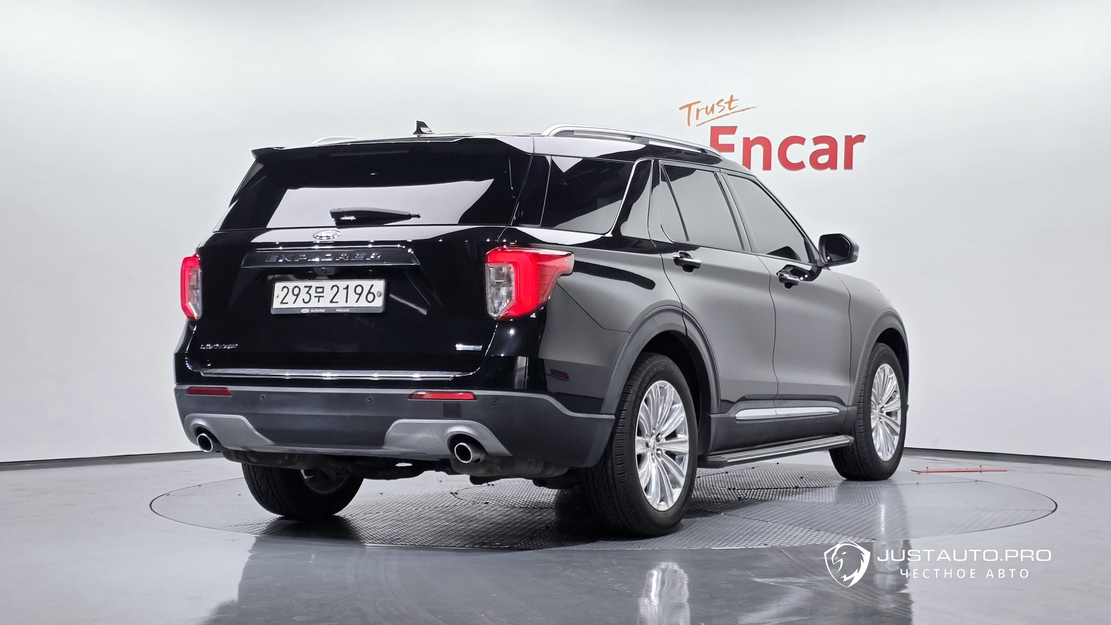 Автомобиль Ford Explorer