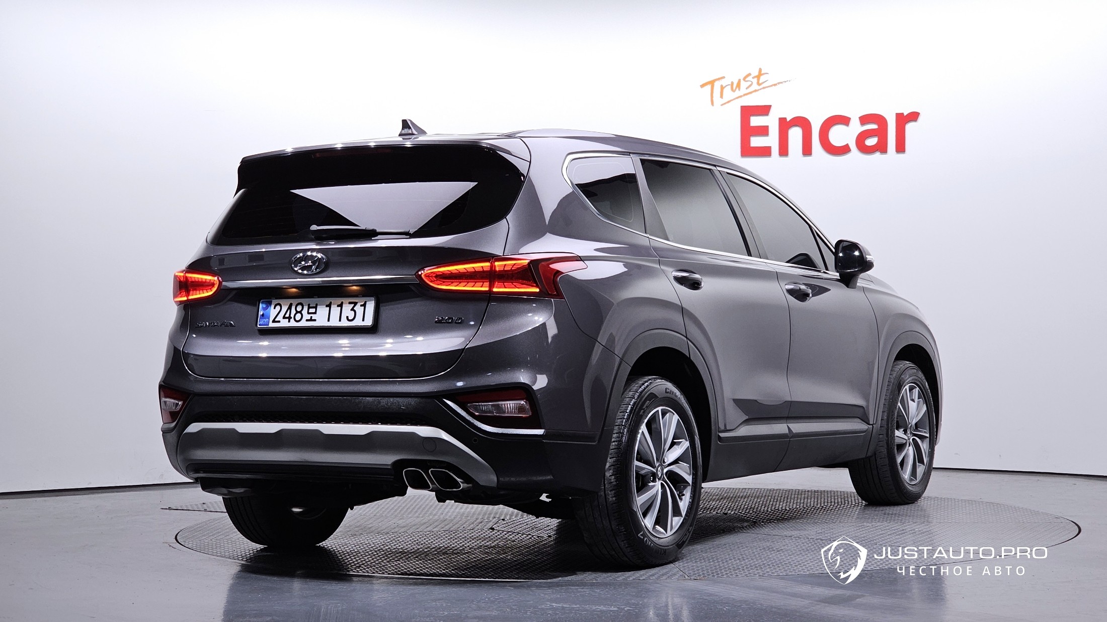 Автомобиль Hyundai Santafe