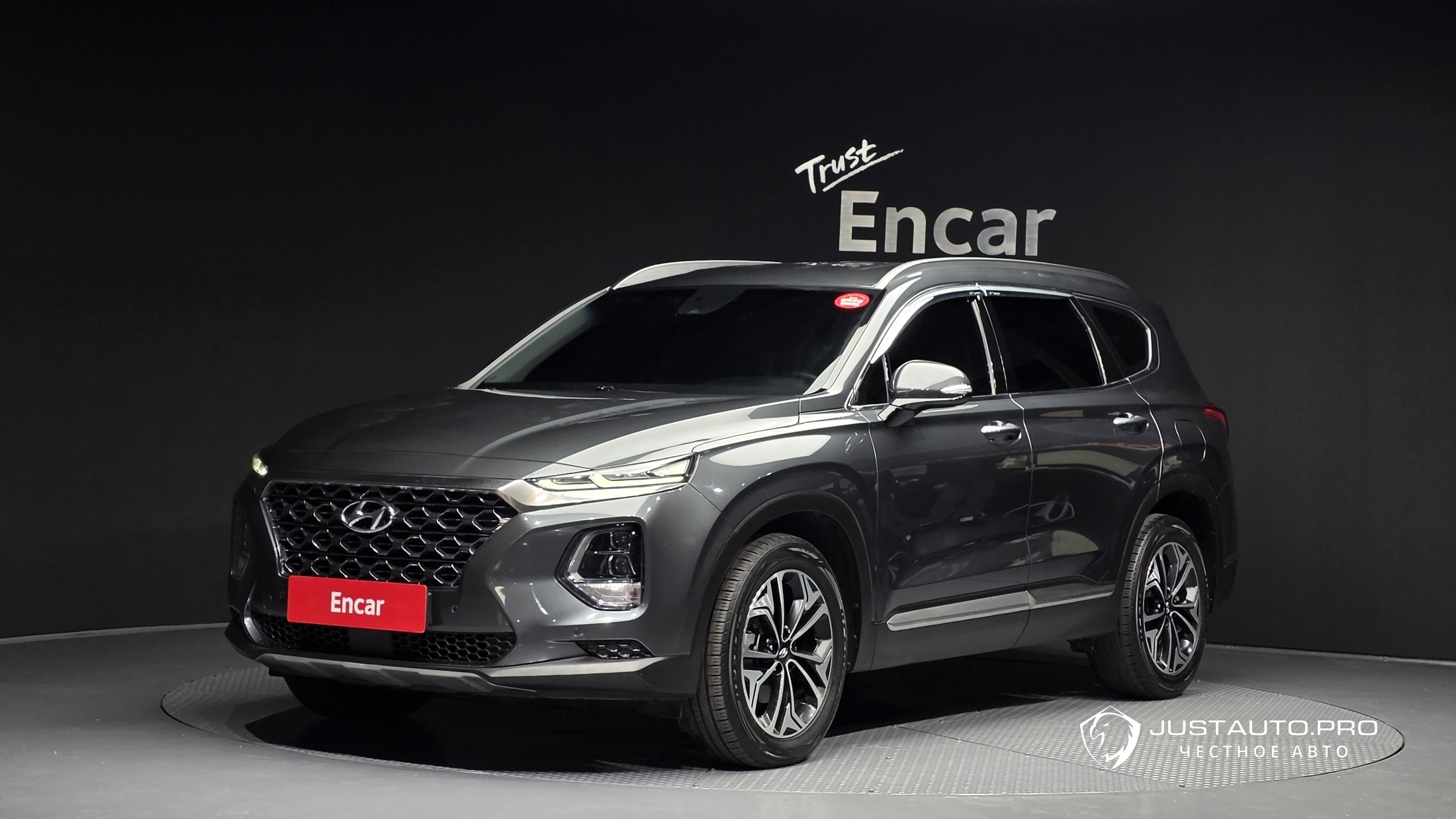 Автомобиль Hyundai Santafe