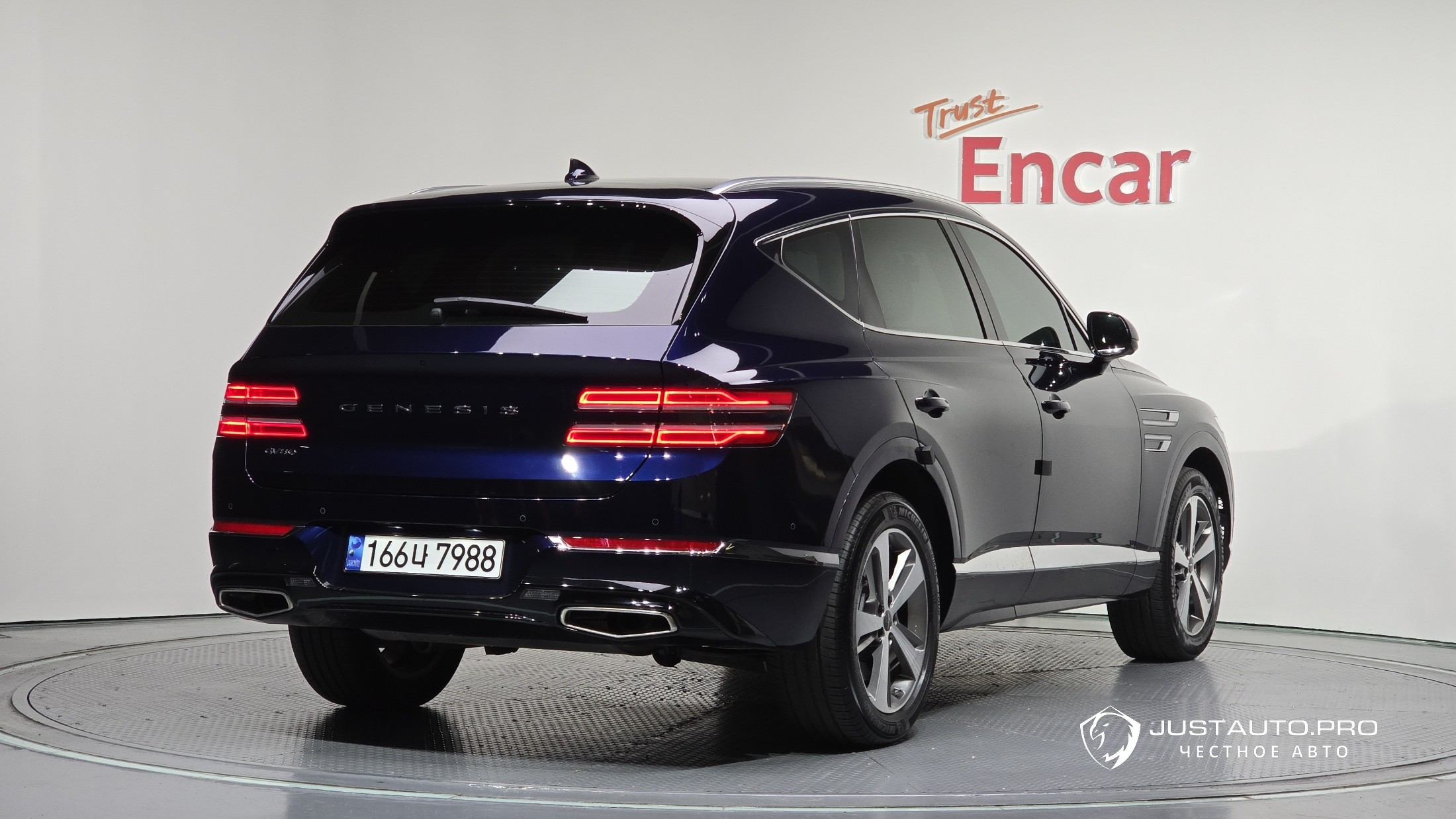 Автомобиль Genesis GV80