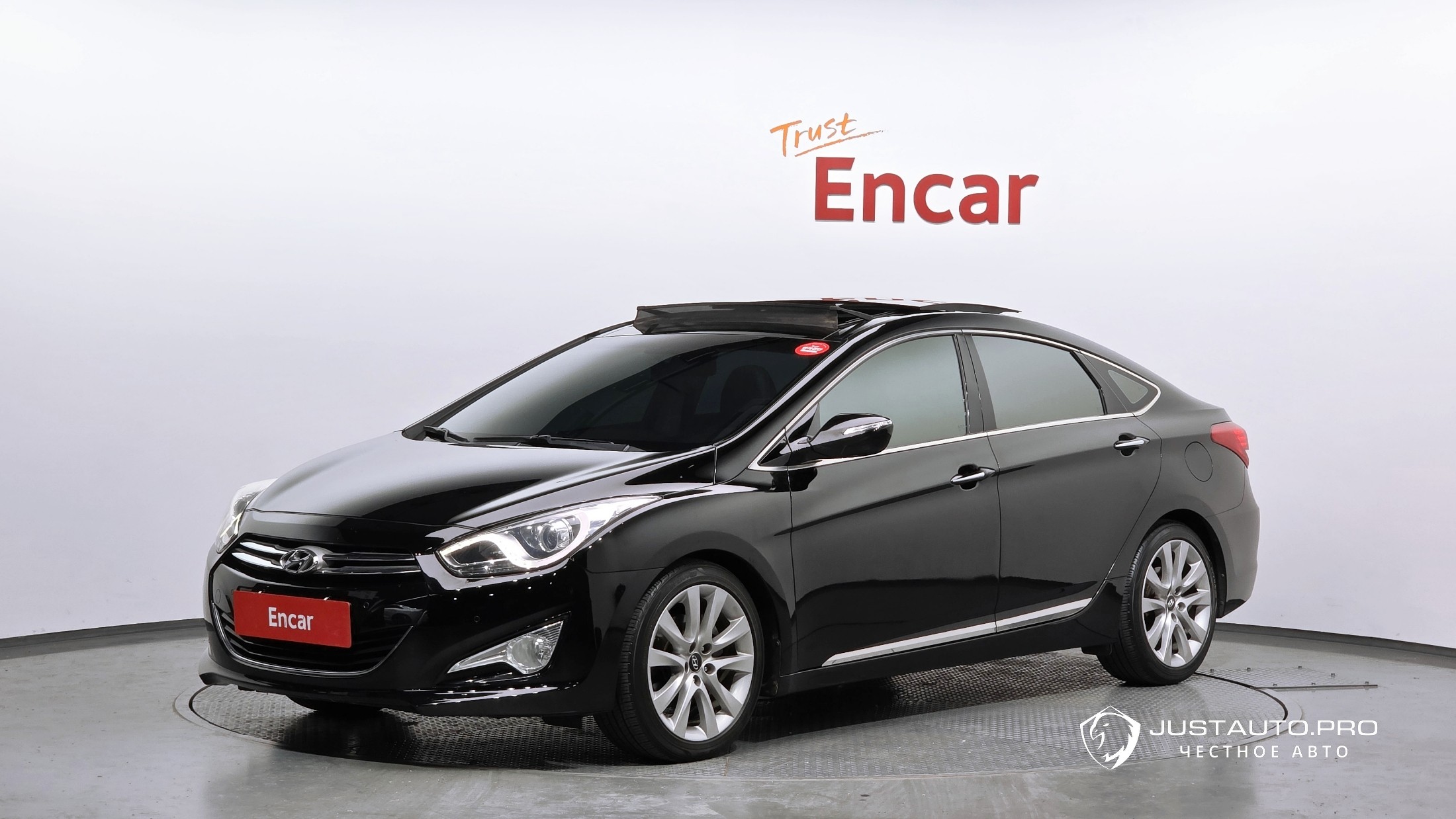 Автомобиль Hyundai i40