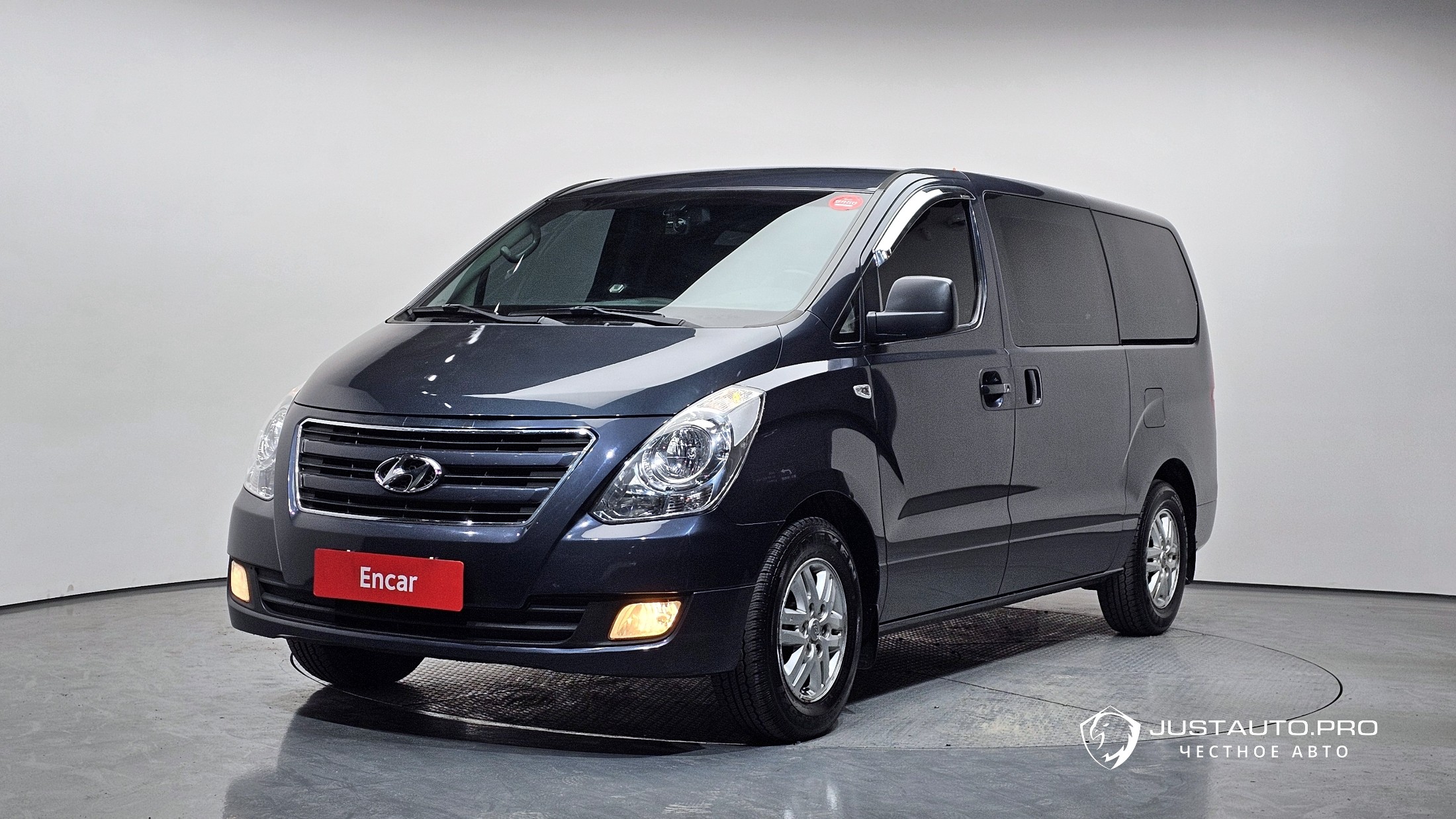 Автомобиль Hyundai Starex