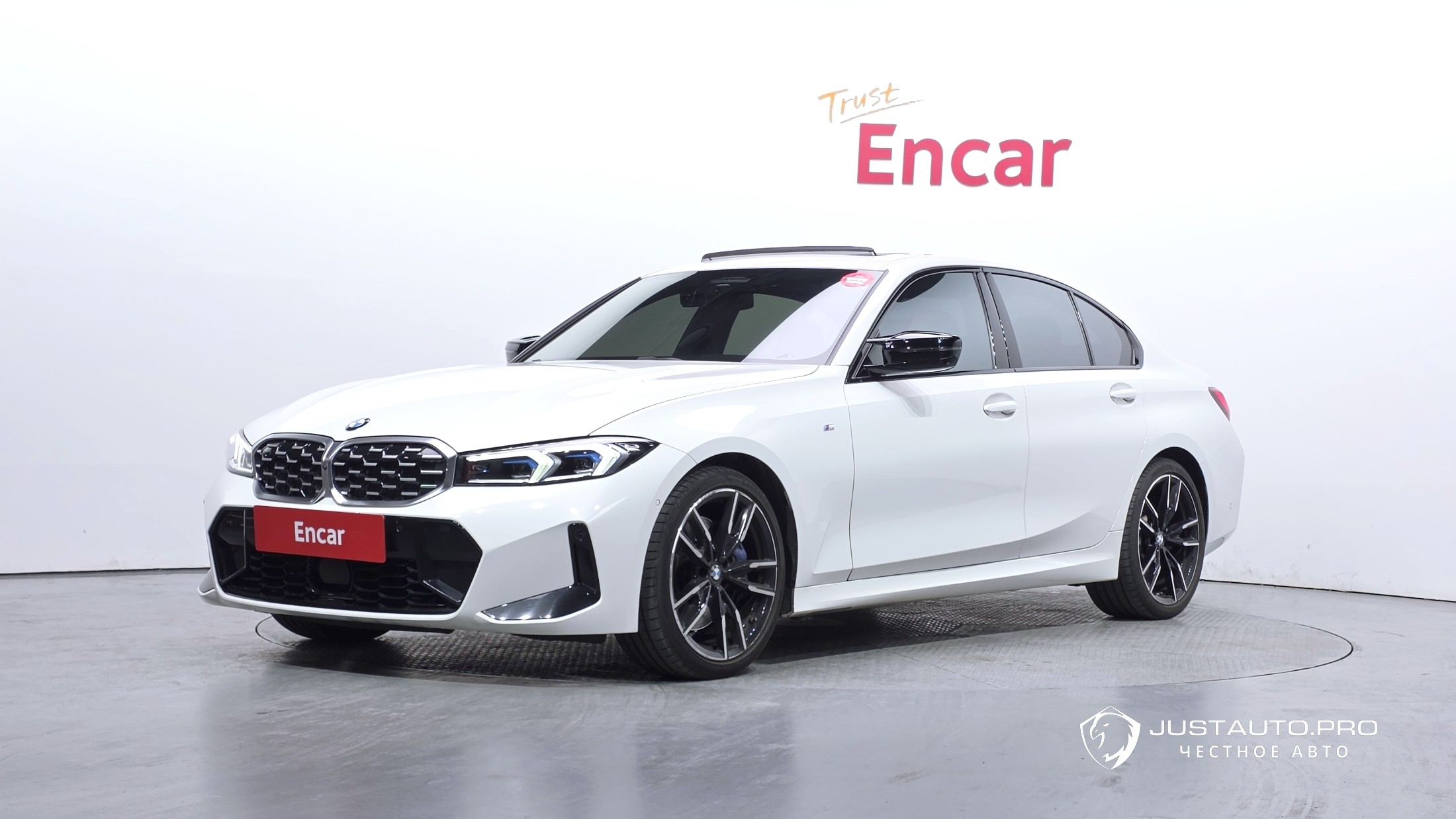 Автомобиль BMW 3-Series
