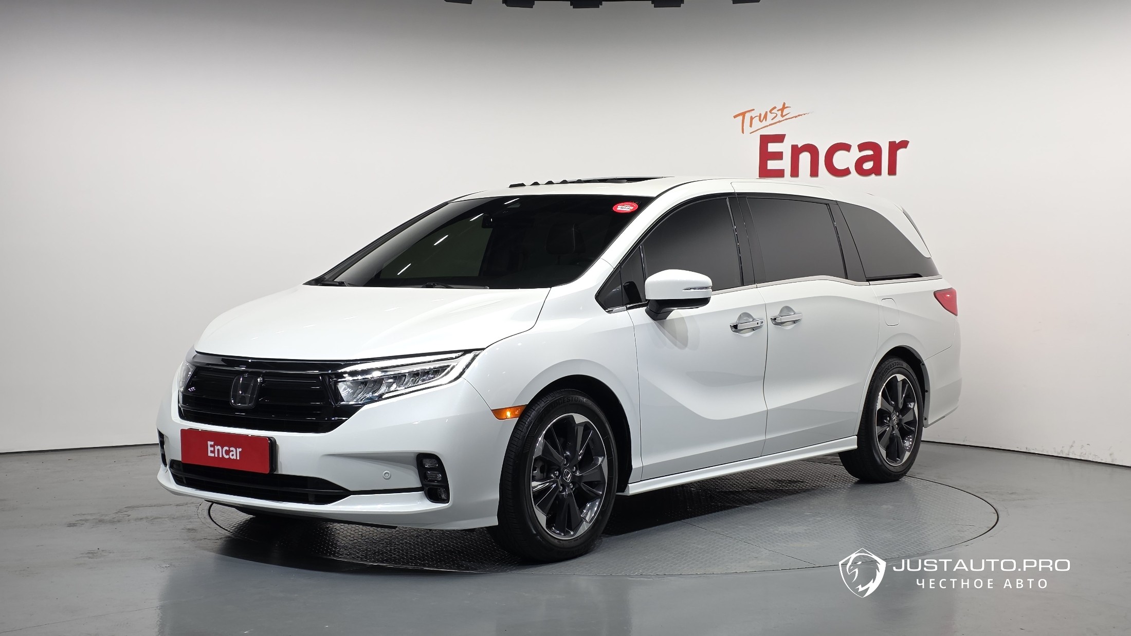 Автомобиль Honda Odyssey