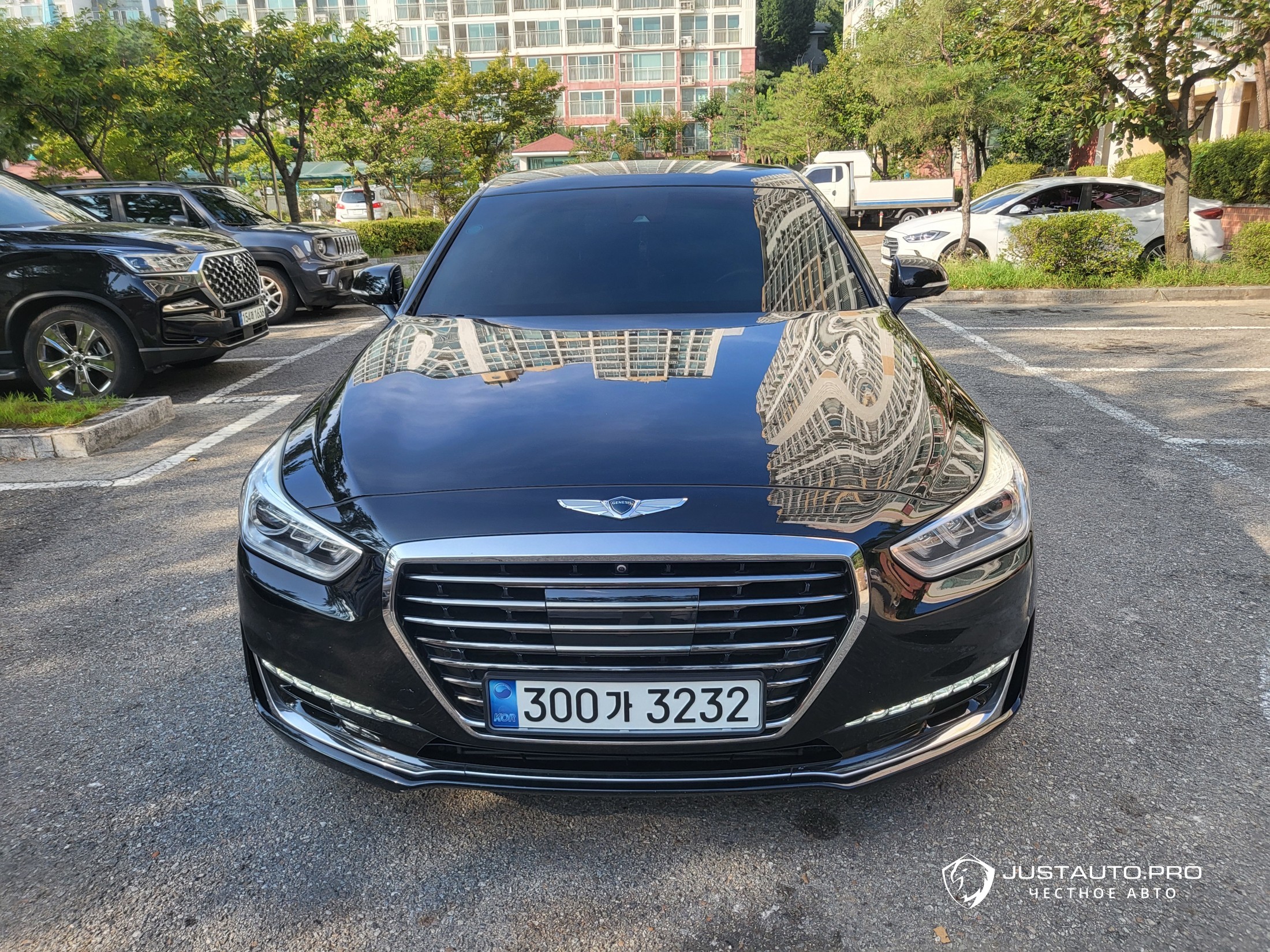 Автомобиль Genesis EQ900