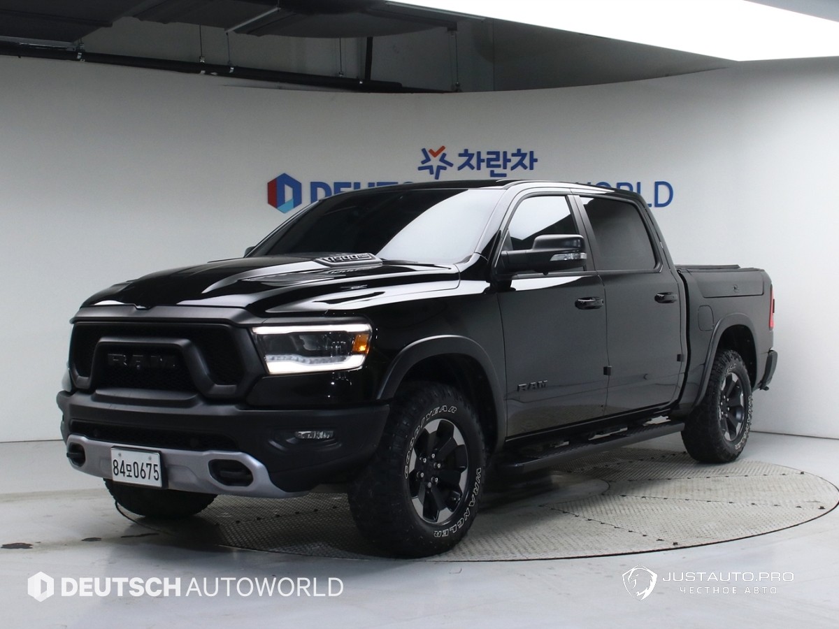 Автомобиль Dodge Ram Pick Up
