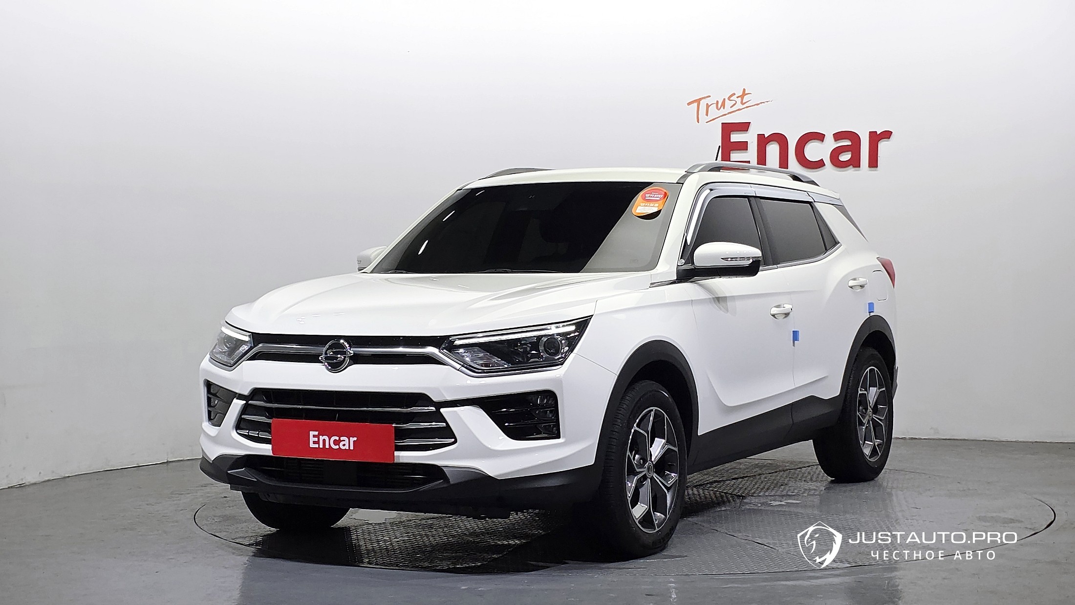 Автомобиль KG_Mobility_Ssangyong KORANDO