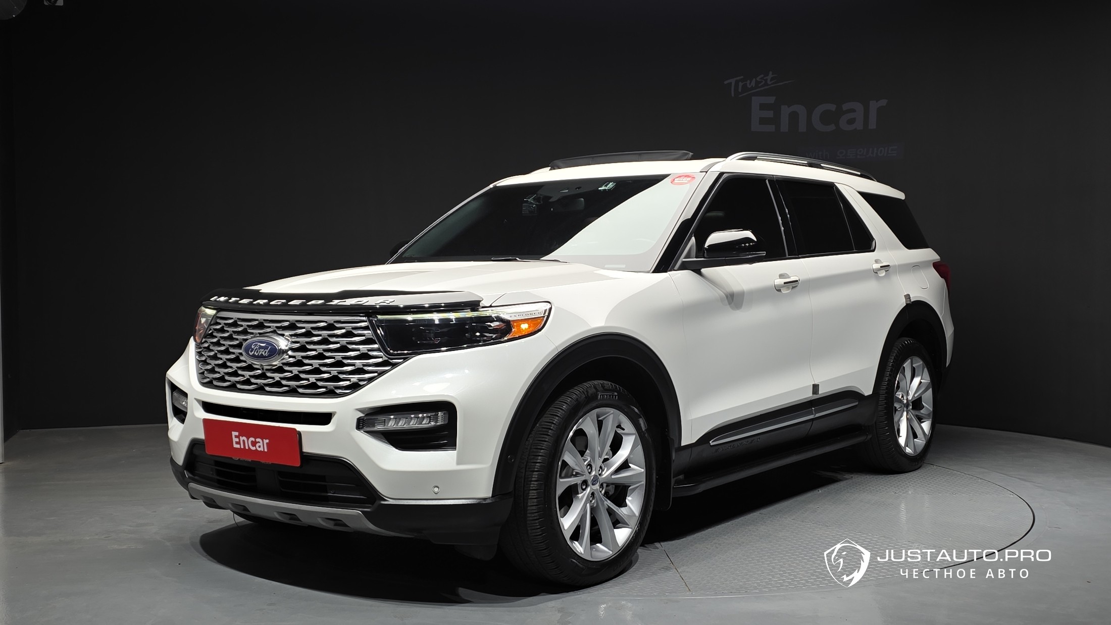 Автомобиль Ford Explorer
