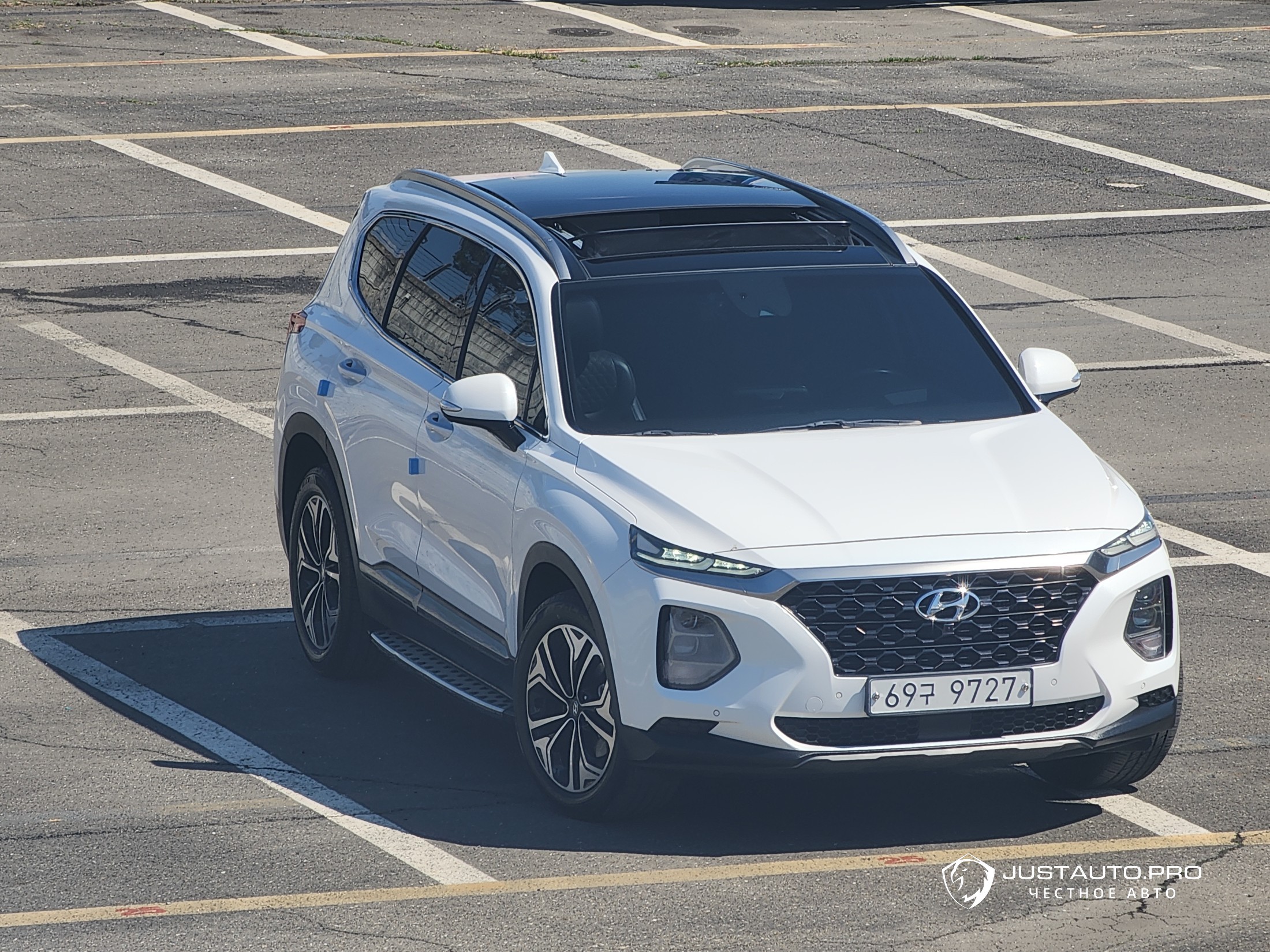 Автомобиль Hyundai Santafe