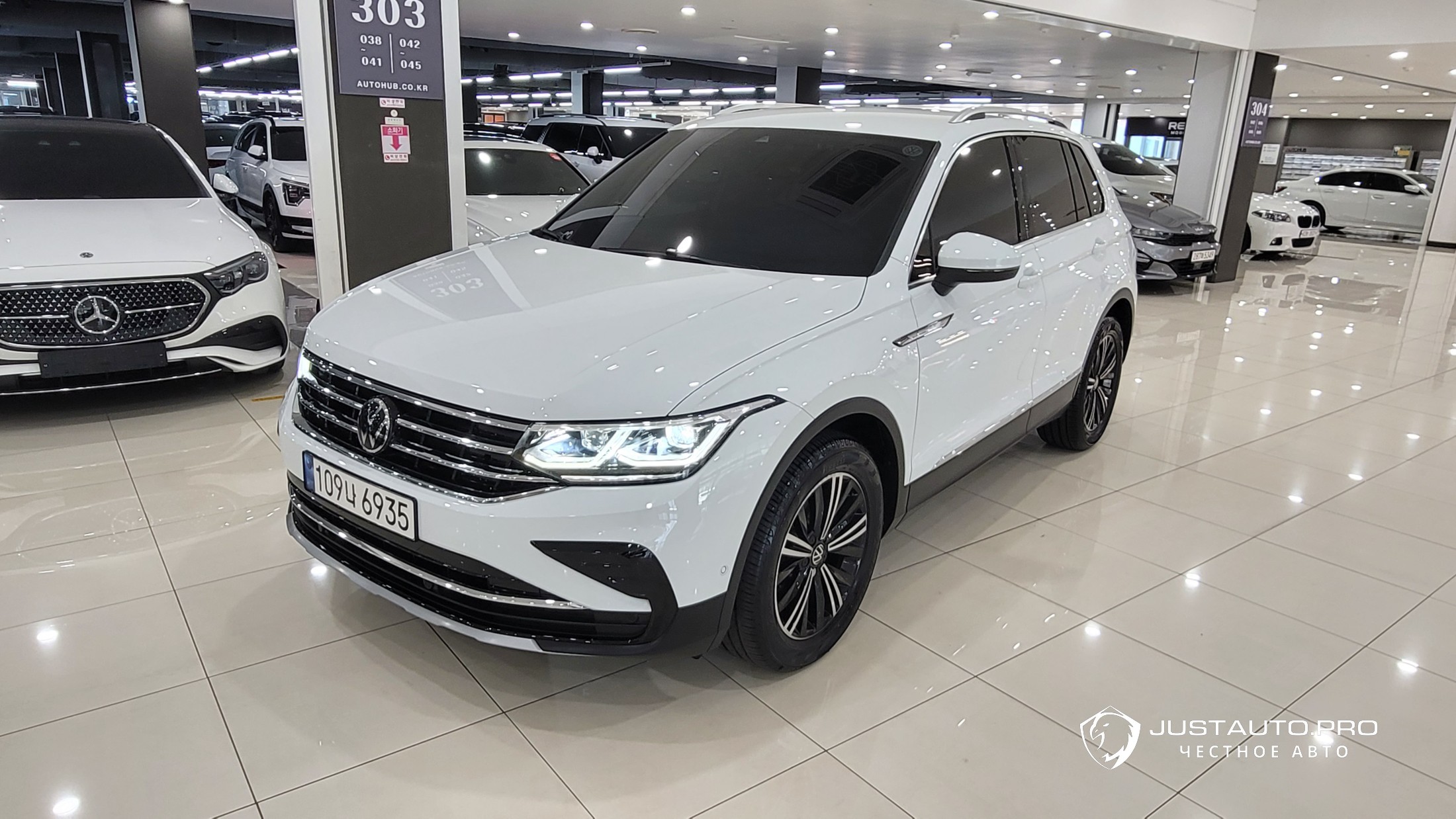 Автомобиль Volkswagen Tiguan