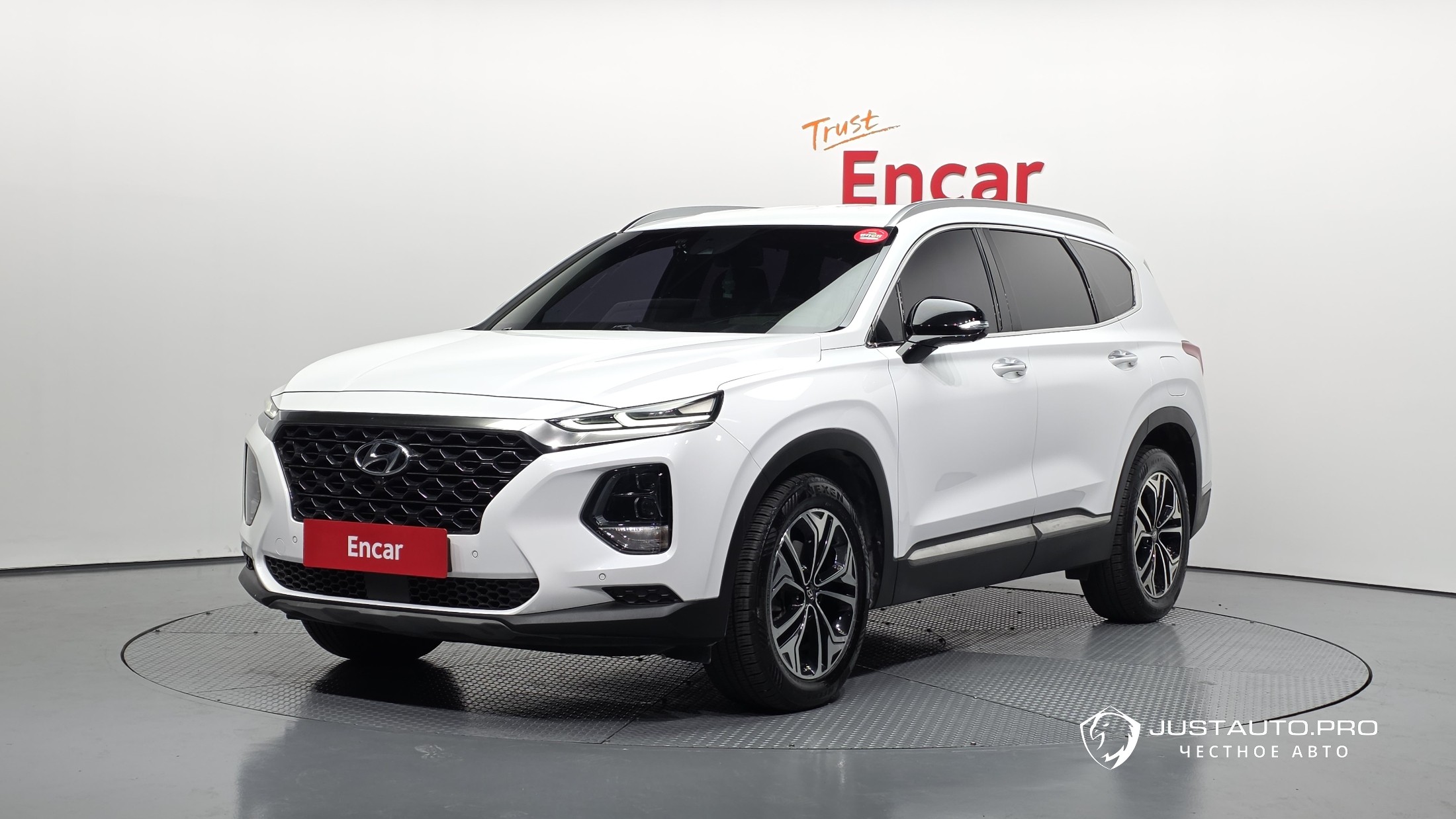 Автомобиль Hyundai Santafe