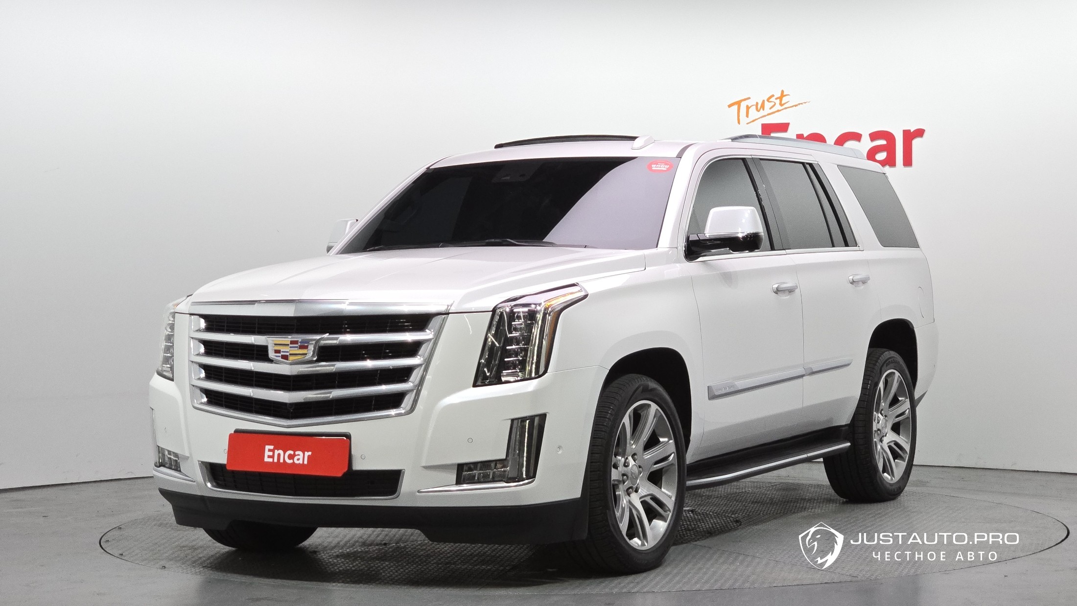 Автомобиль Cadillac Escalade