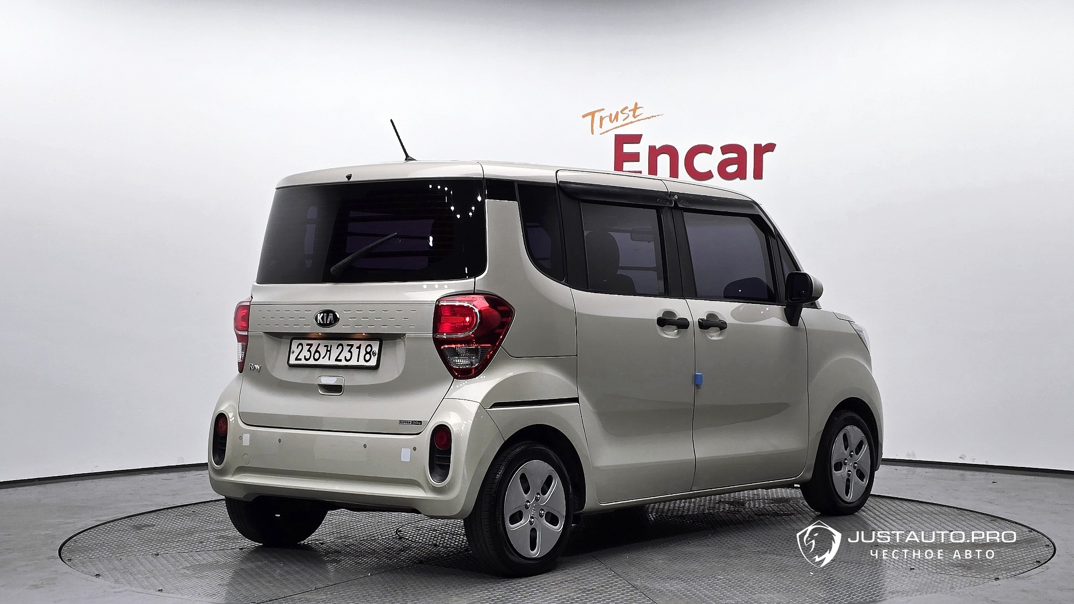 Автомобиль Kia RAY