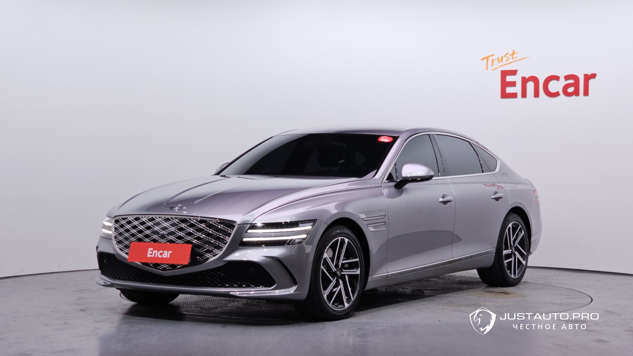 Автомобиль Genesis G80