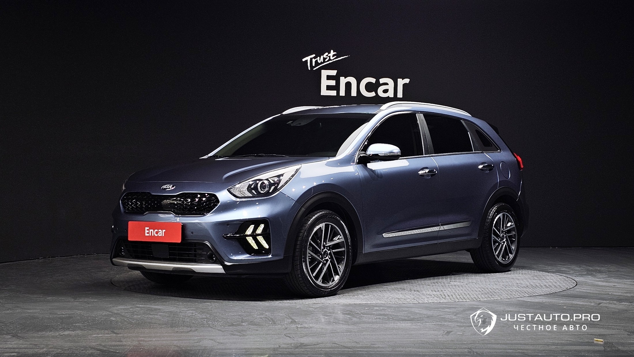 Автомобиль Kia Niro