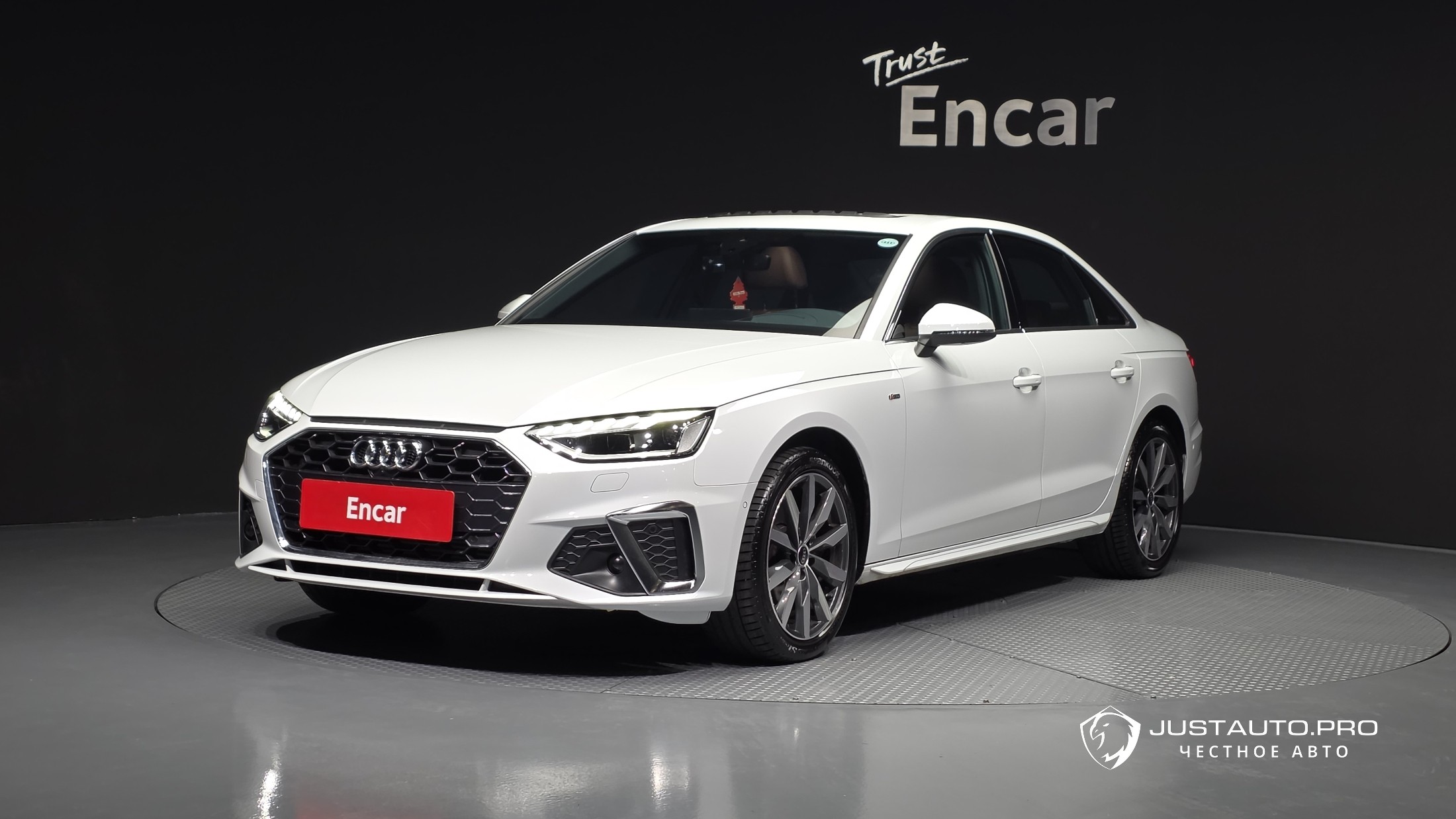 Автомобиль Audi A4