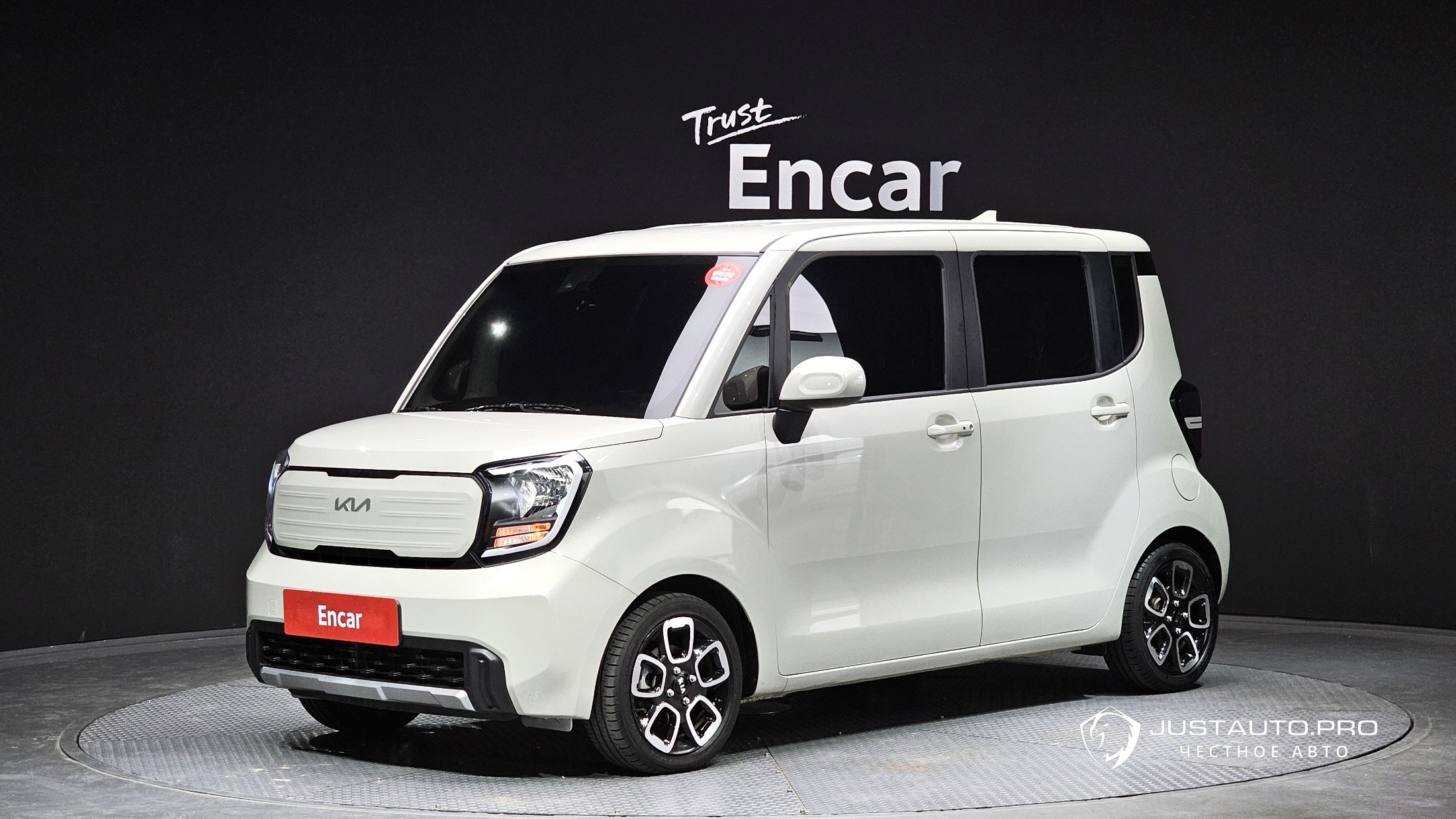 Автомобиль Kia RAY