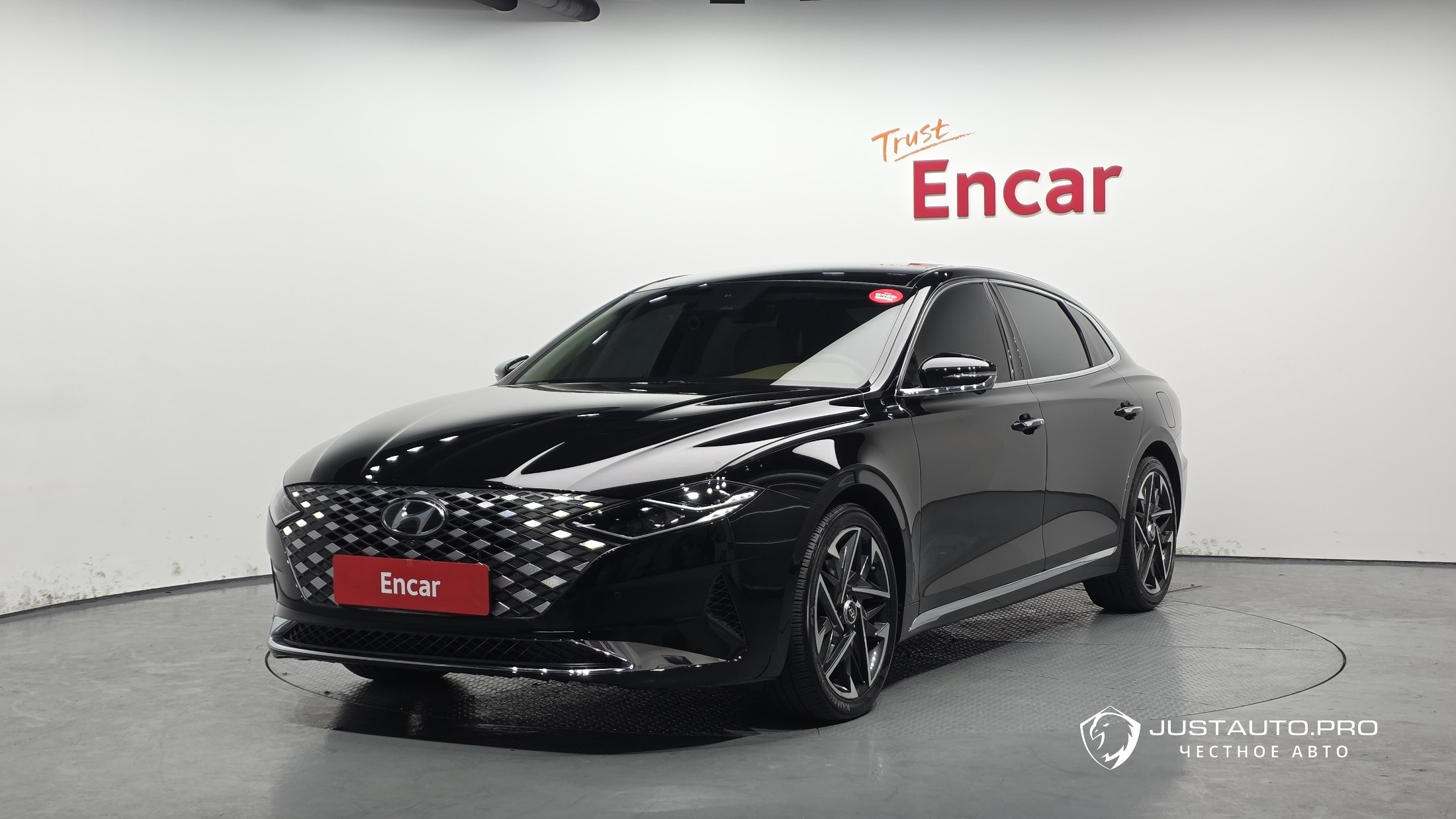 Автомобиль Hyundai Grandeur