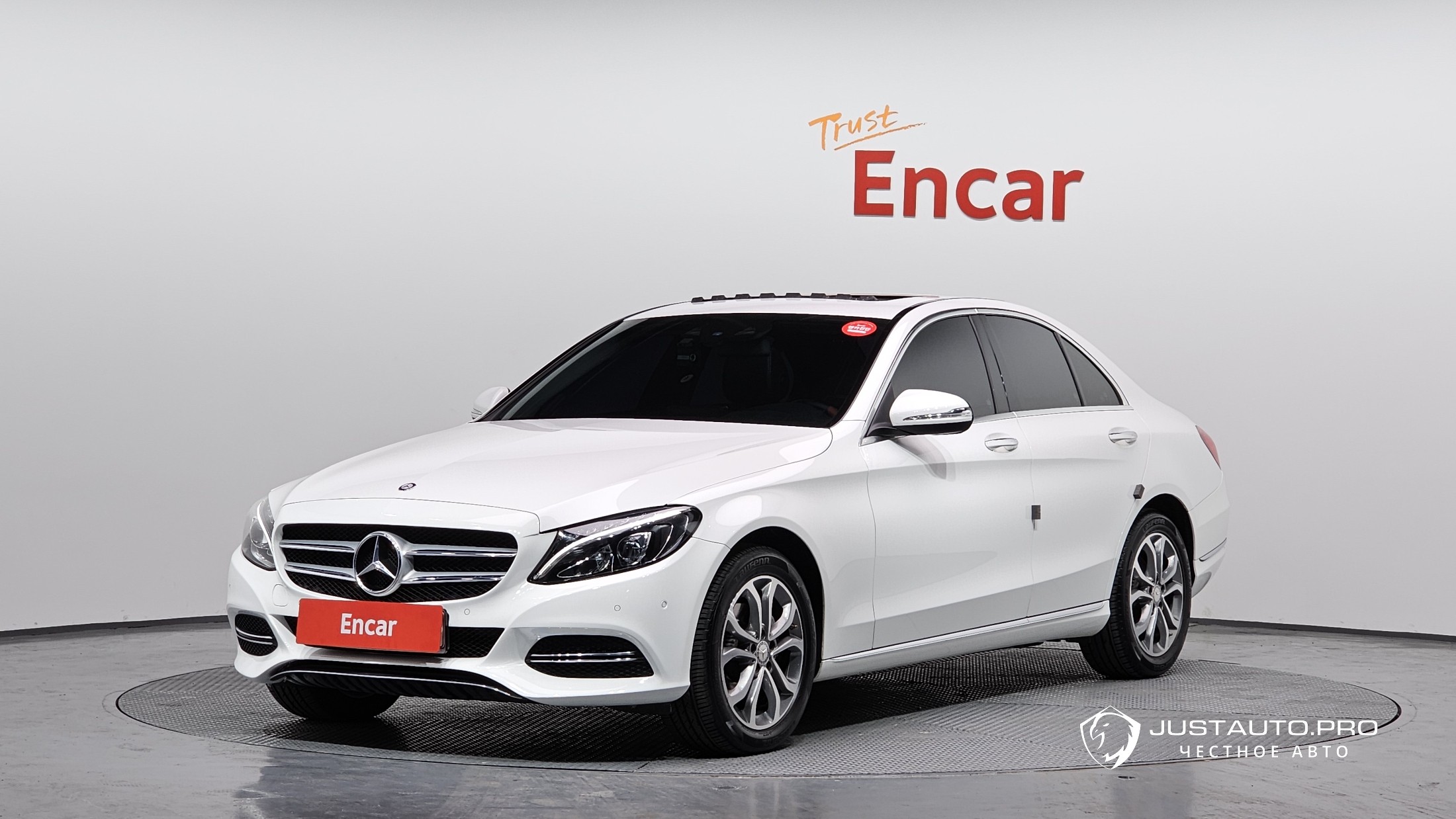 Автомобиль Mercedes-Benz C-Class